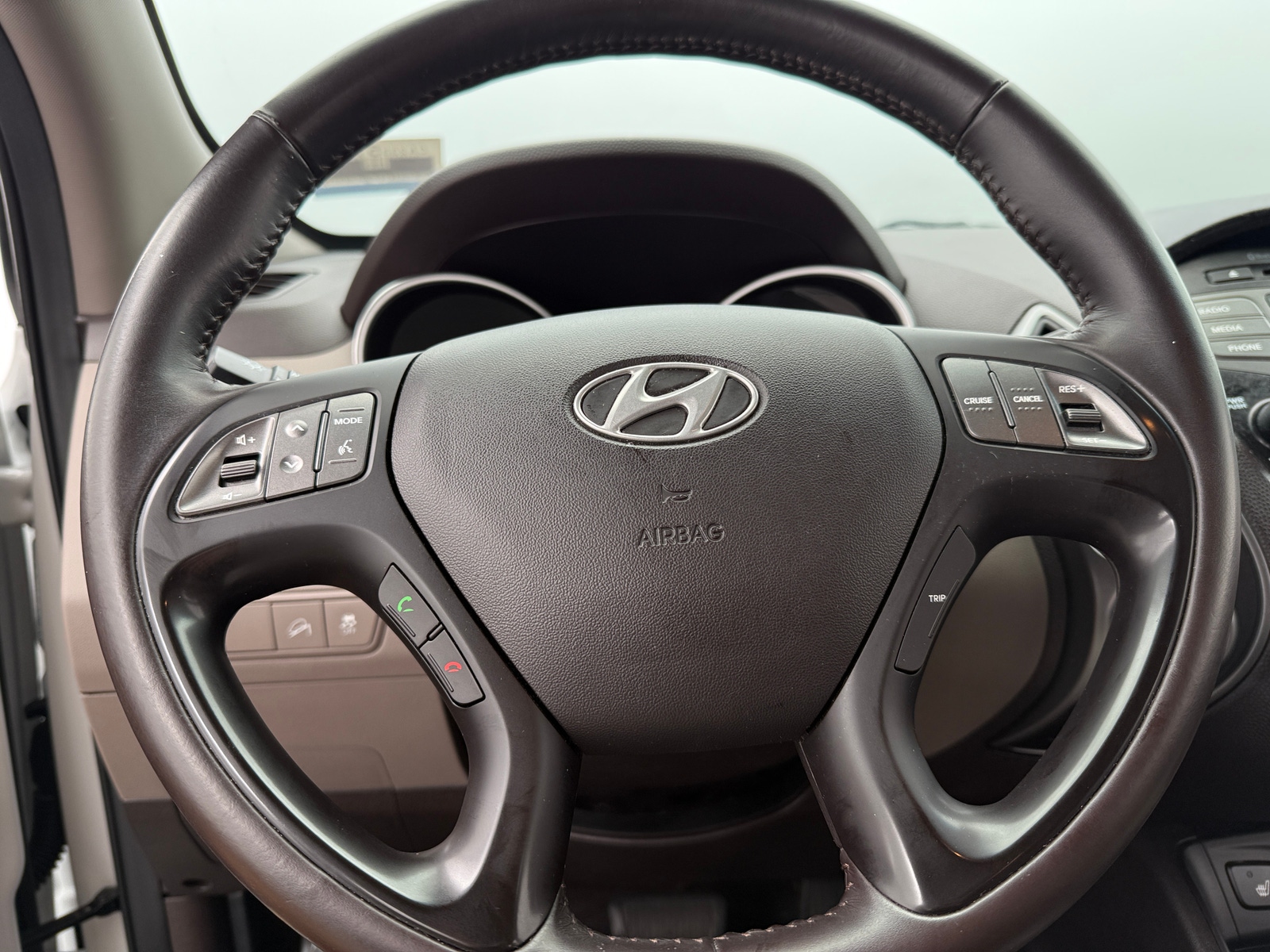 Thumbnail: 2014 Hyundai Tucson - 4