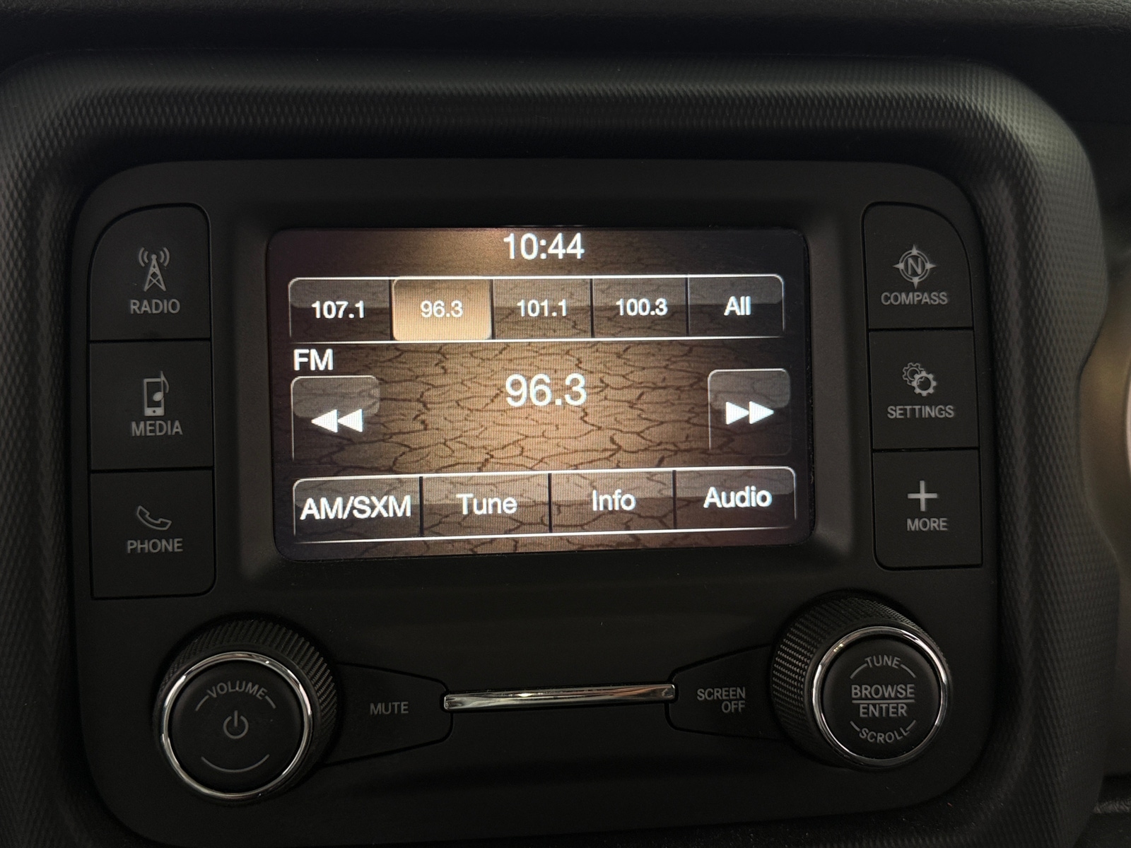 Thumbnail: 2020 Jeep Wrangler - 4