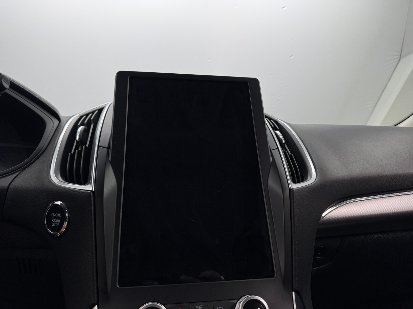 Thumbnail: 2024 Ford Edge - 3