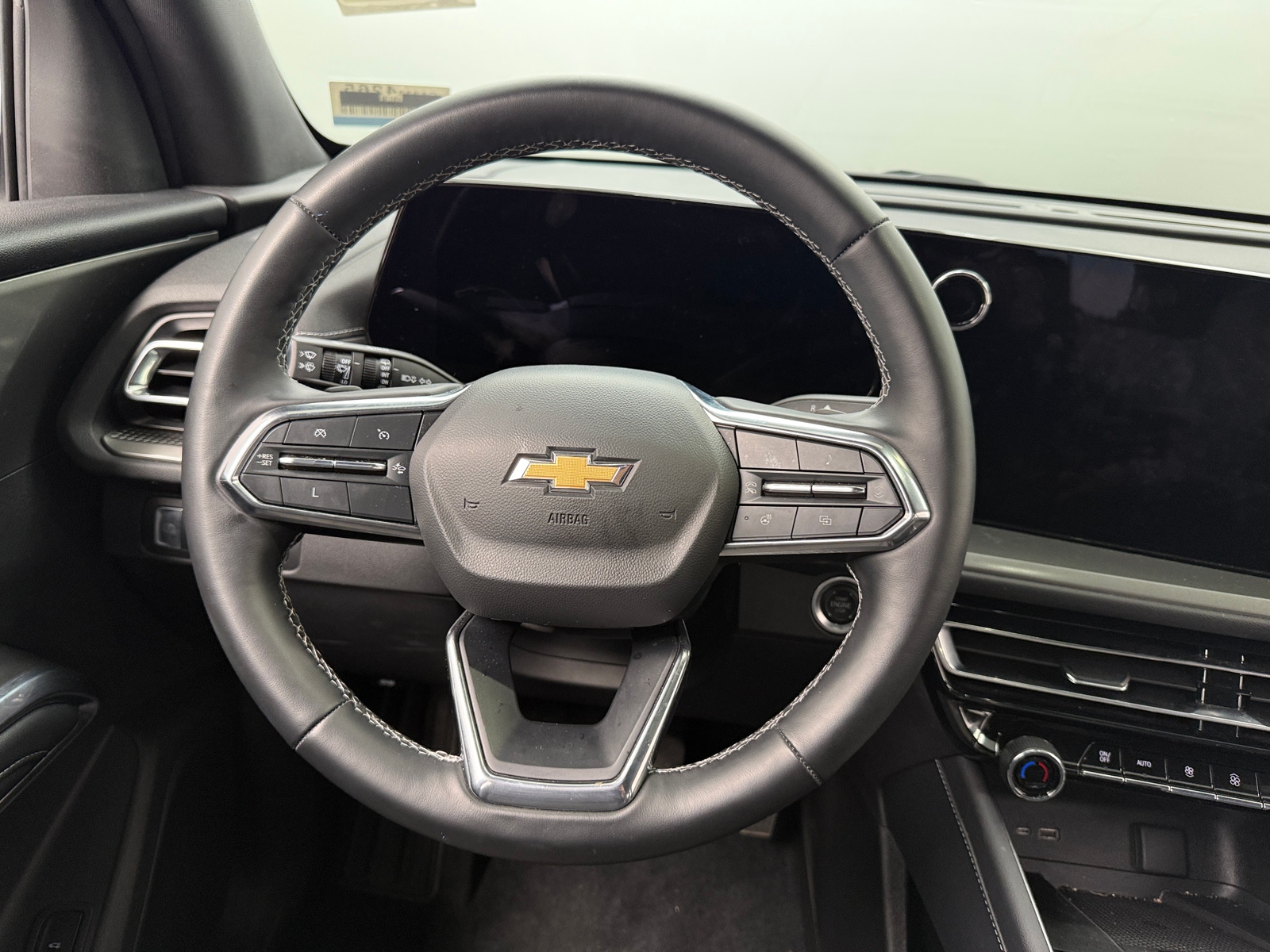 Thumbnail: 2024 Chevrolet Traverse - 5