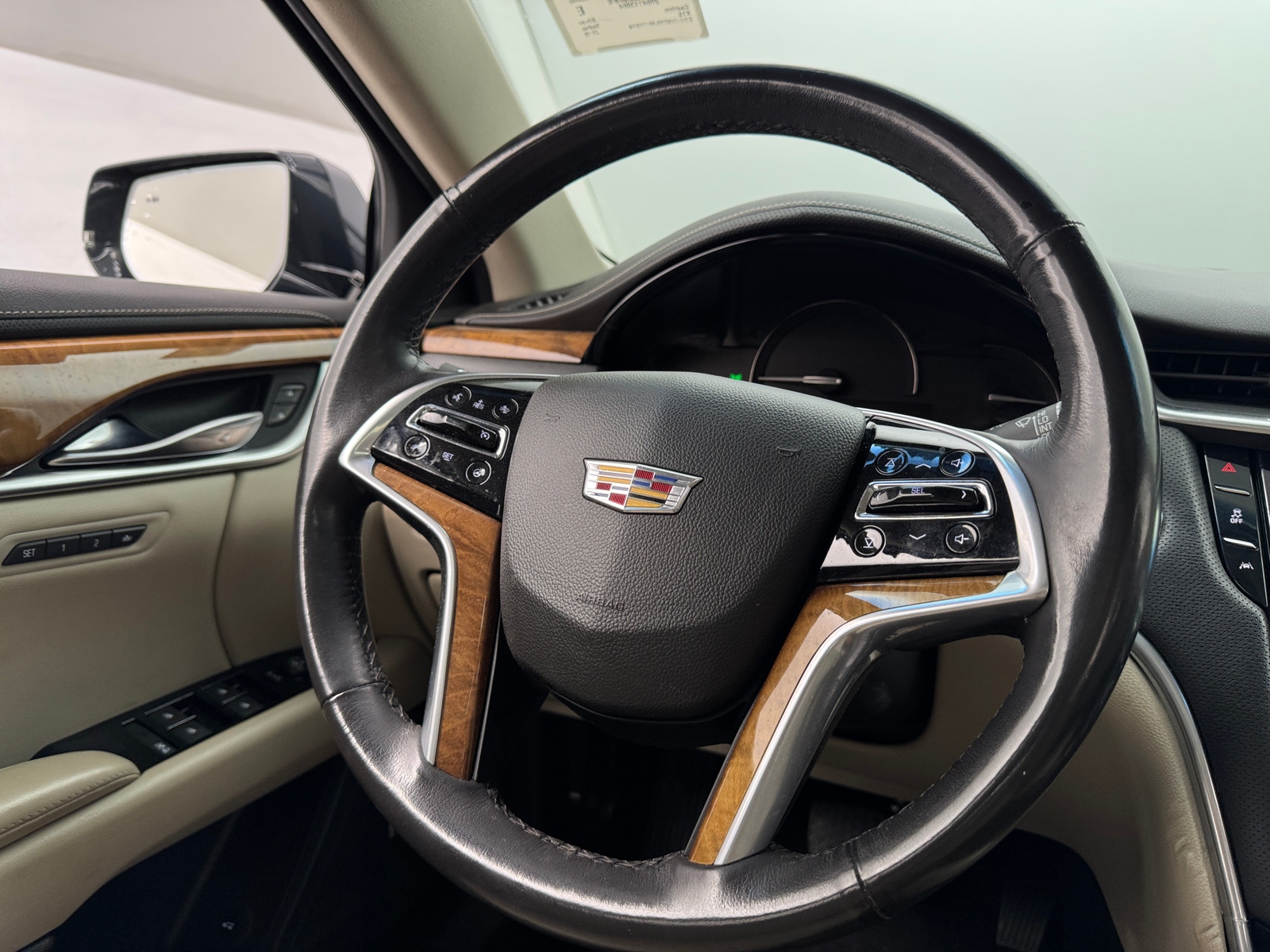 Thumbnail: 2018 Cadillac XTS - 4