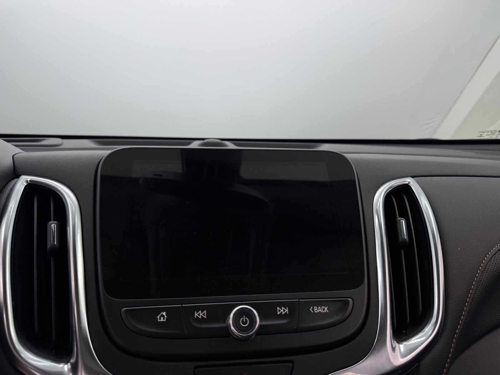 Thumbnail: 2021 Chevrolet Equinox - 3