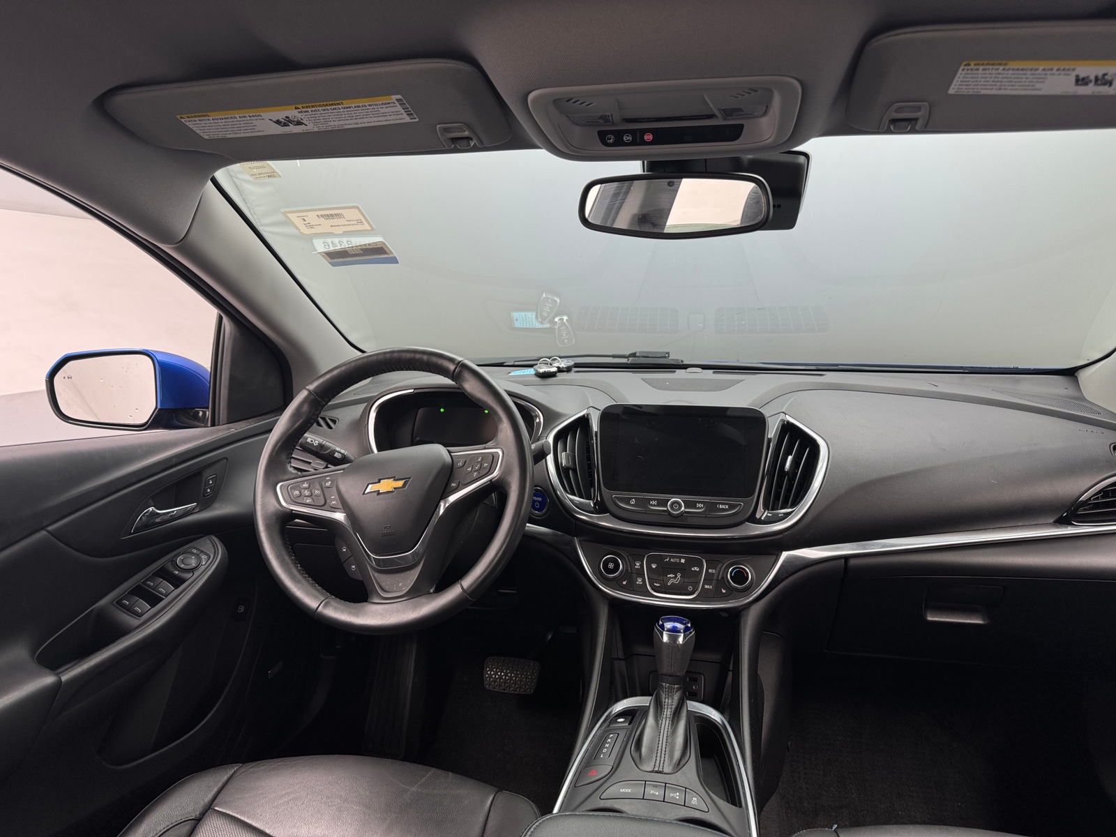 Thumbnail: 2017 Chevrolet Volt - 2