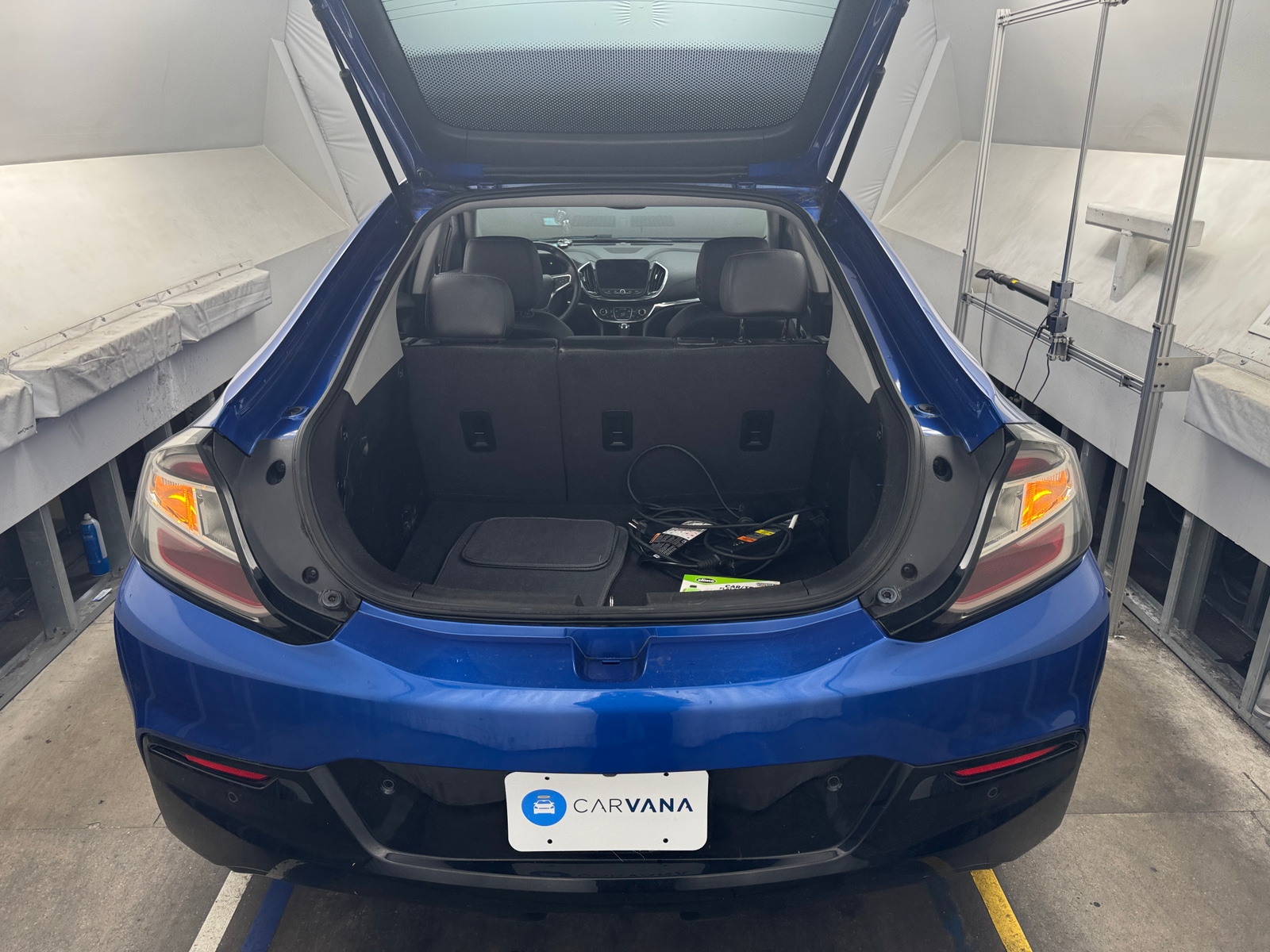 Thumbnail: 2017 Chevrolet Volt - 6