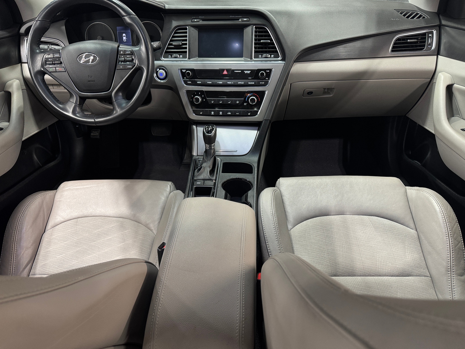 Thumbnail: 2016 Hyundai Sonata - 3