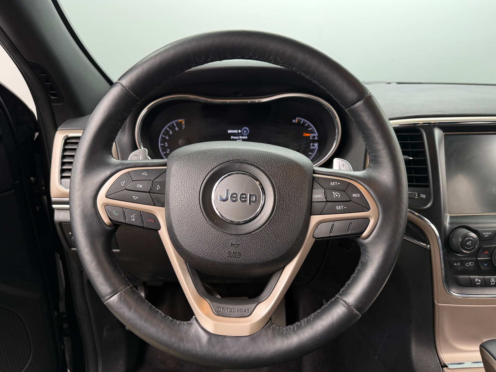 Thumbnail: 2017 Jeep Grand Cherokee - 4