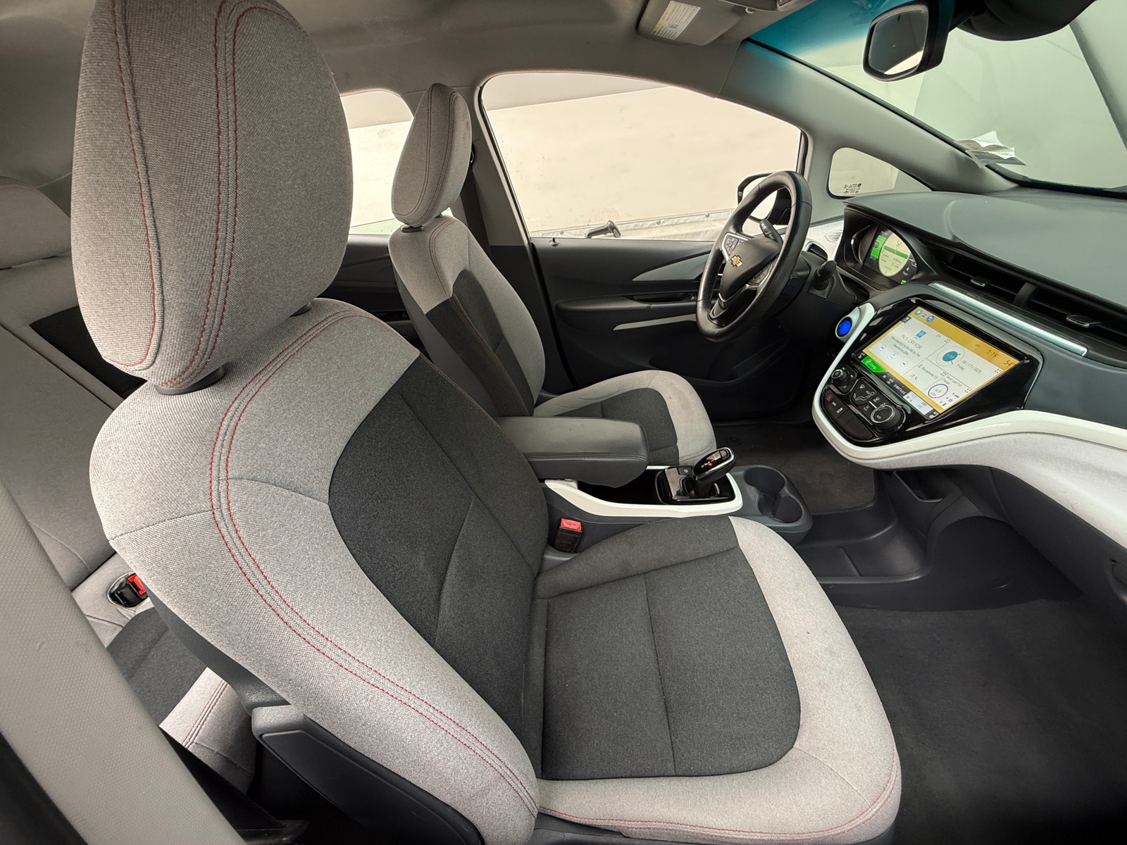 Thumbnail: 2017 Chevrolet Bolt EV - 2