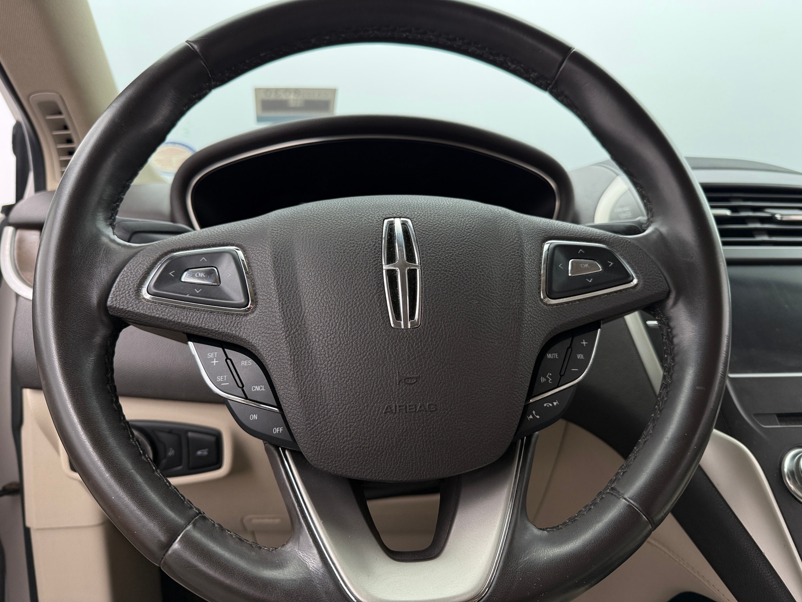 Thumbnail: 2018 Lincoln MKC - 4
