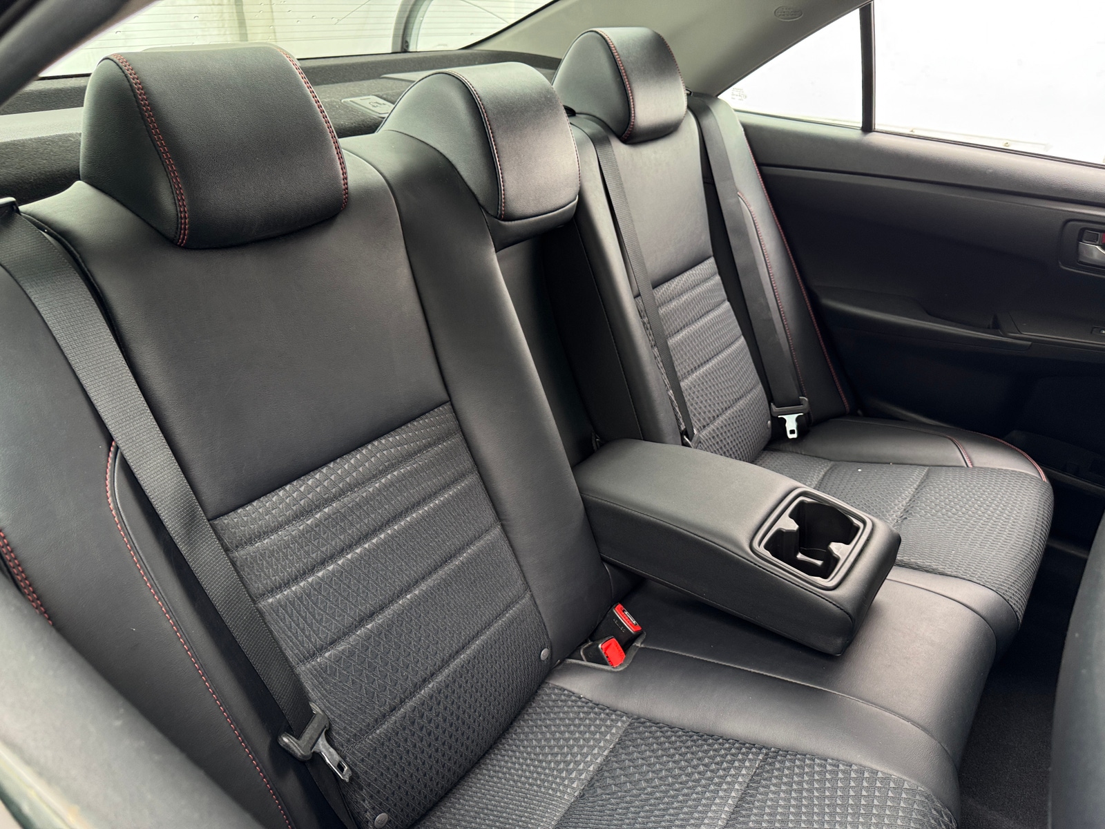Thumbnail: 2015 Toyota Camry - 6
