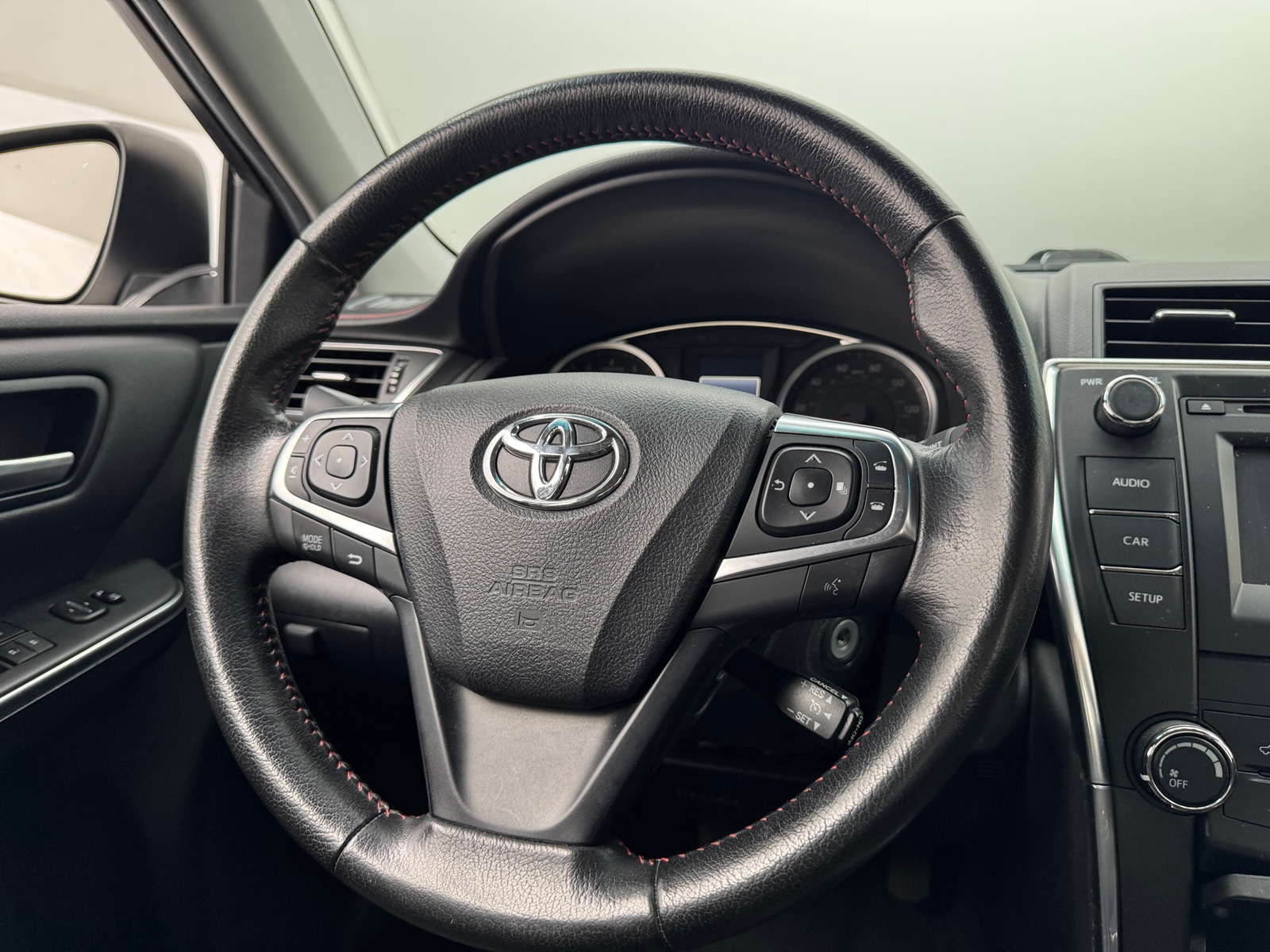 Thumbnail: 2015 Toyota Camry - 5