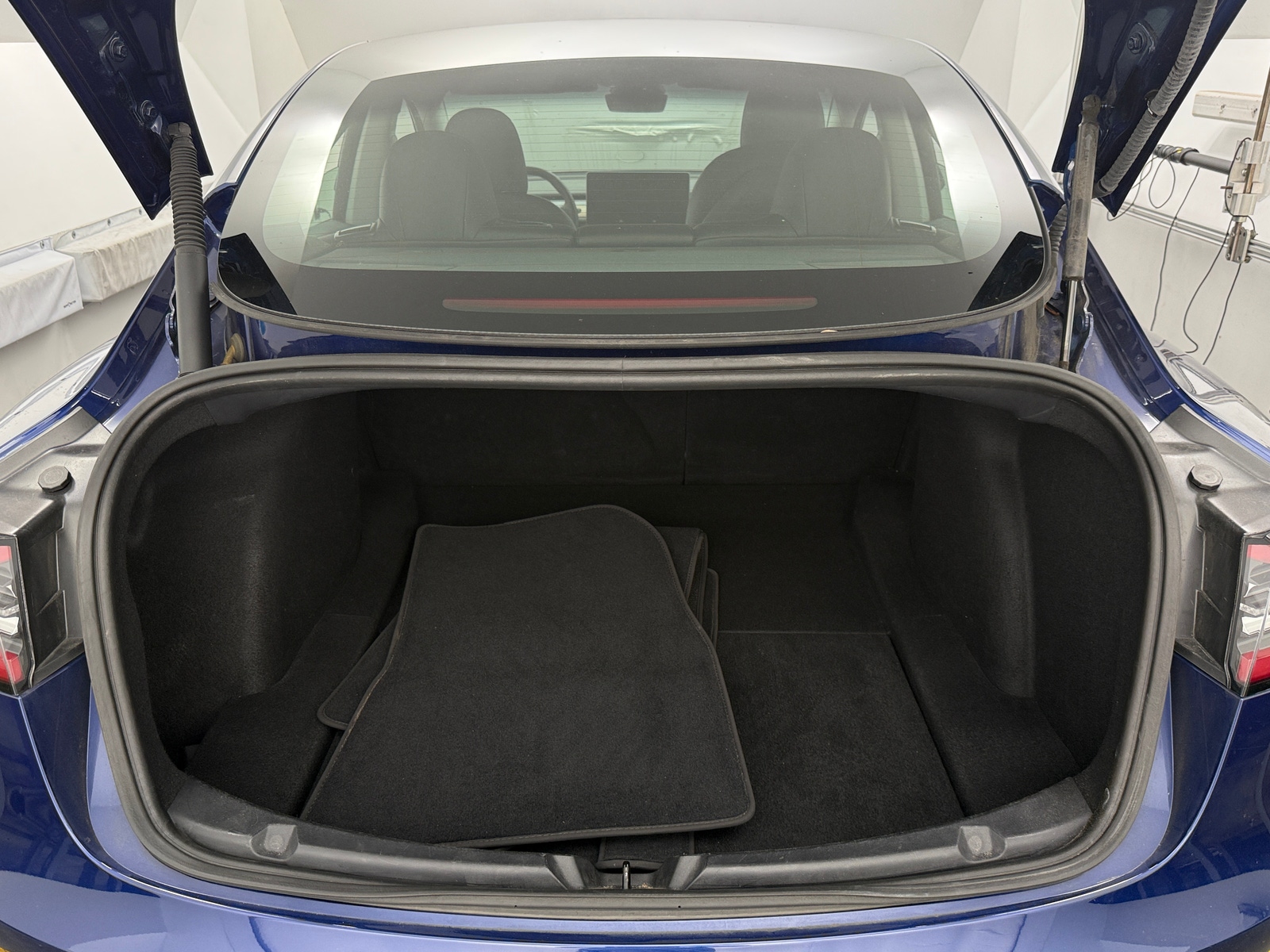 Thumbnail: 2022 Tesla Model 3 - 6