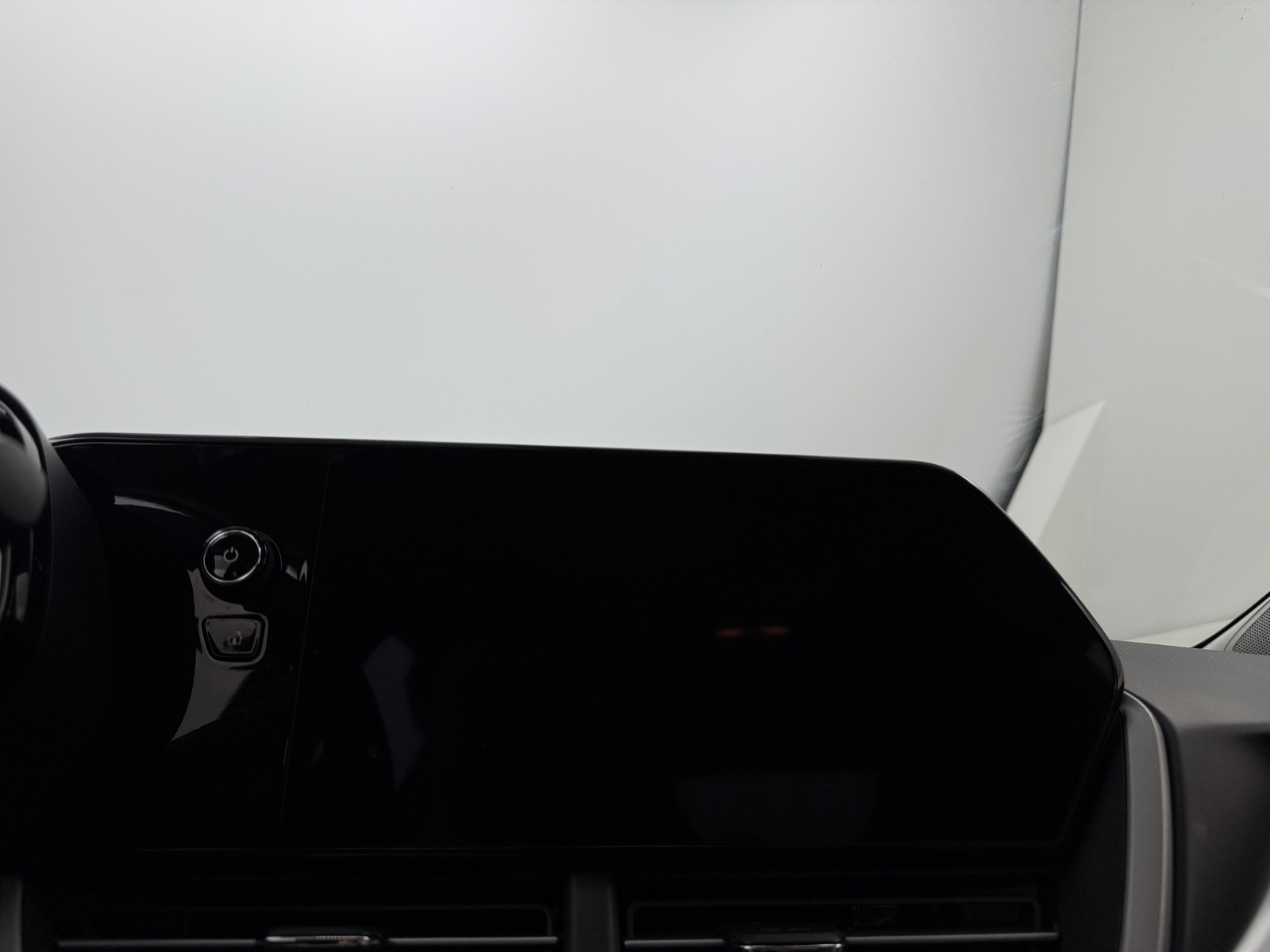 Thumbnail: 2025 Chevrolet Trax - 4