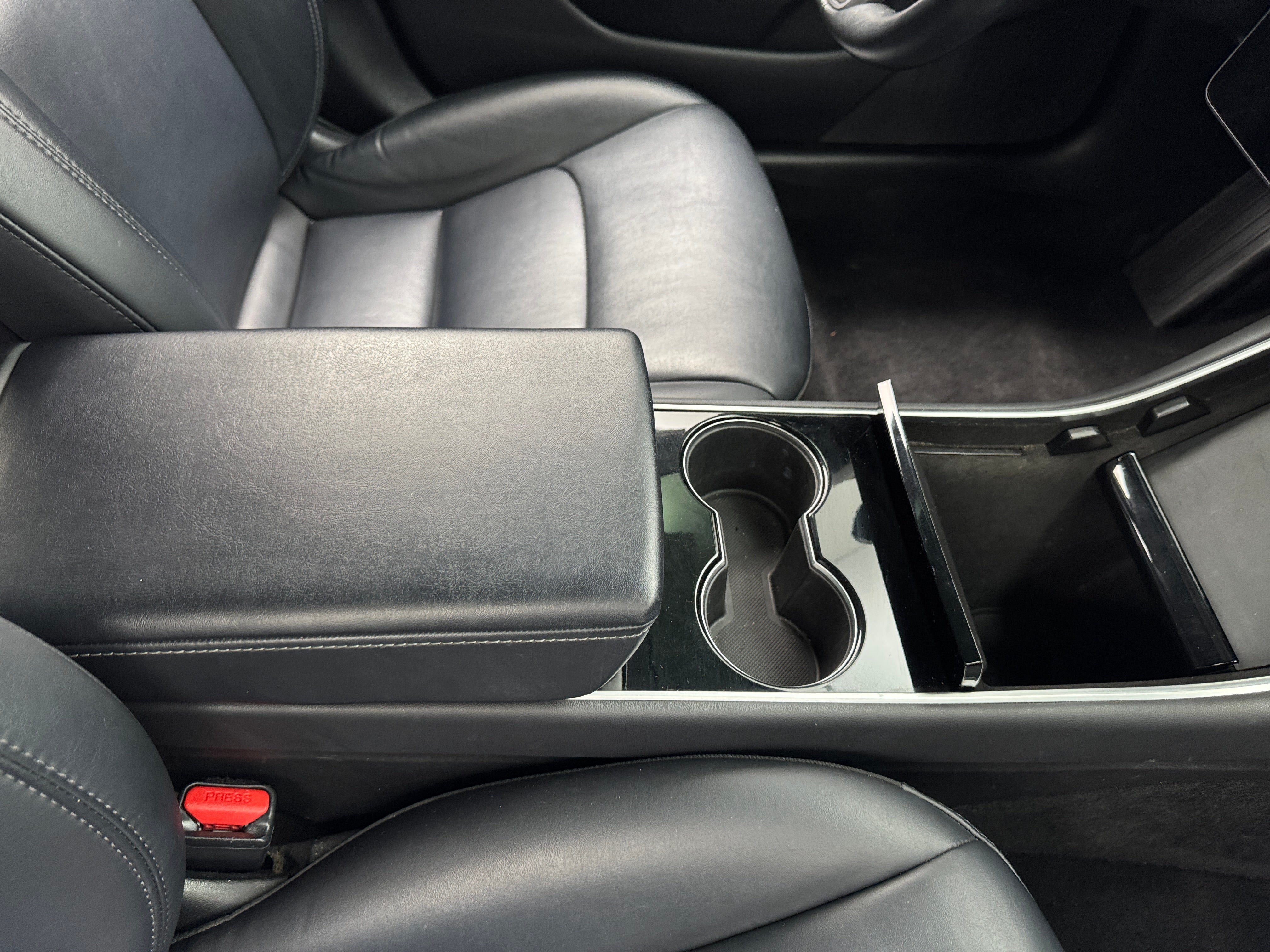 Used 2018 Tesla Model 3 Long Range Dual Motor with VIN 5YJ3E1EB8JF151363 for sale in Oak Creek, WI