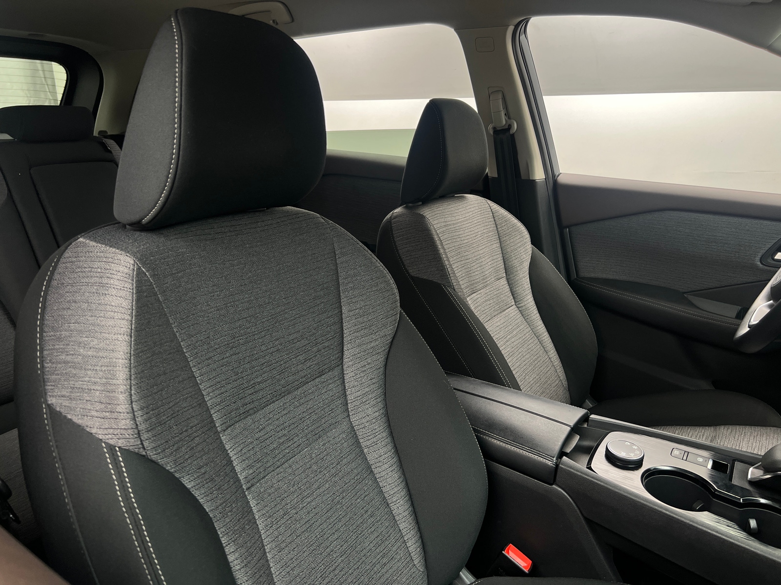 Thumbnail: 2023 Nissan Rogue - 2
