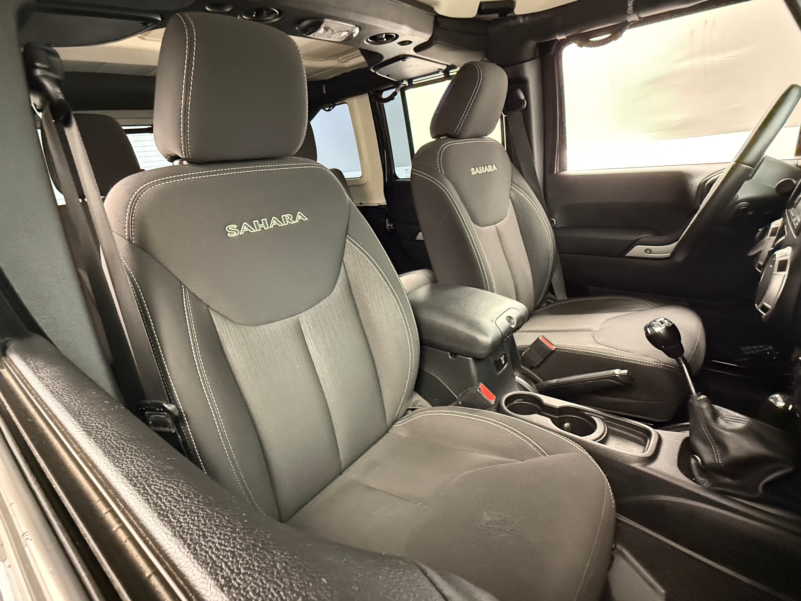 Thumbnail: 2016 Jeep Wrangler - 2