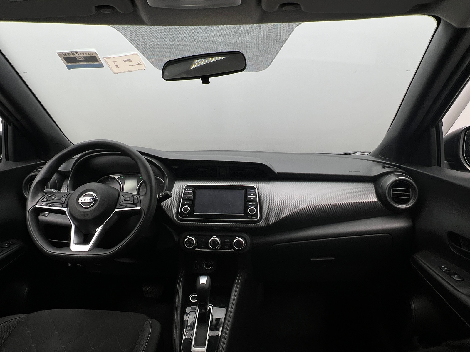 Thumbnail: 2019 Nissan Kicks - 3
