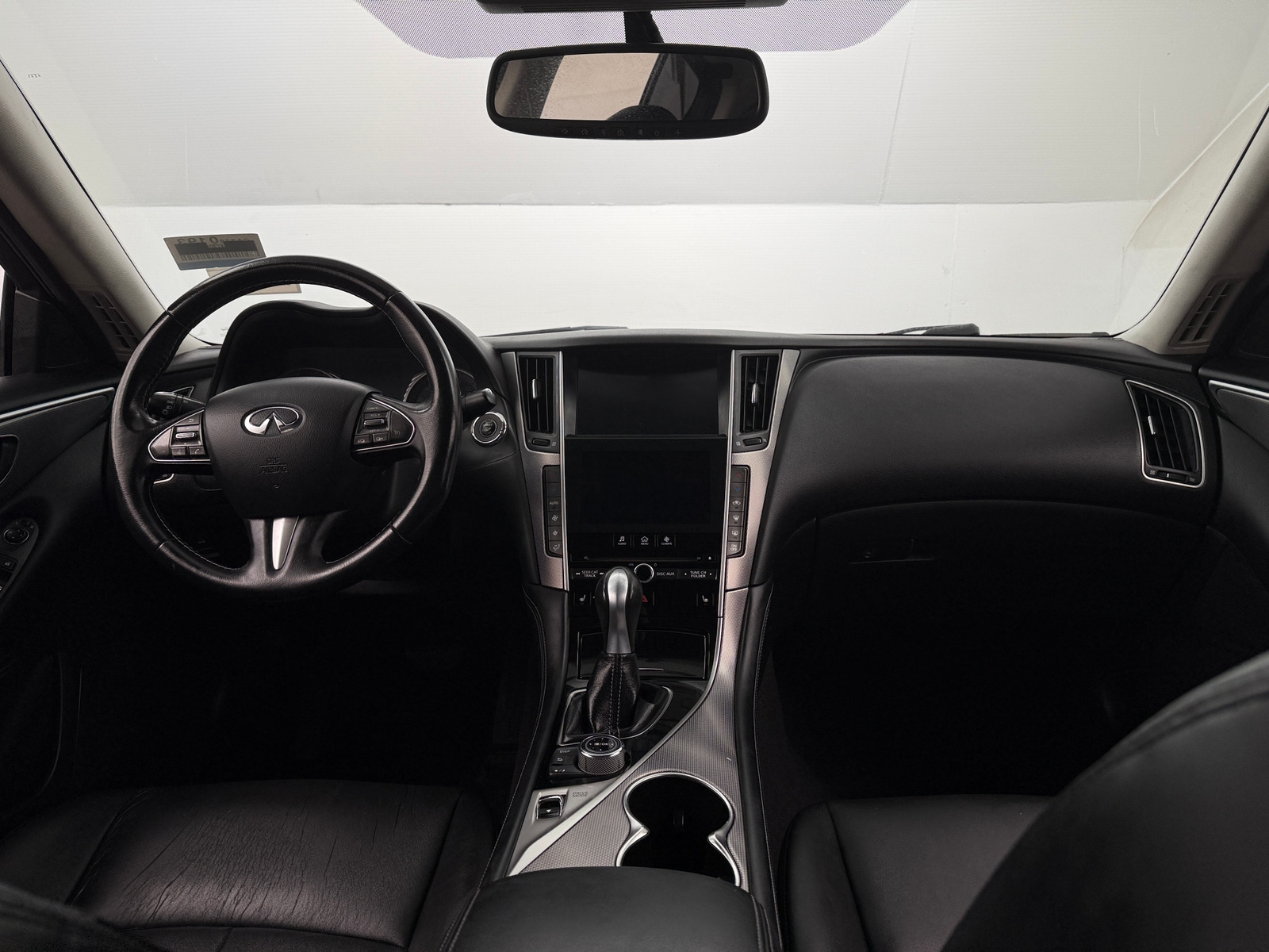 Thumbnail: 2015 INFINITI Q50 - 2