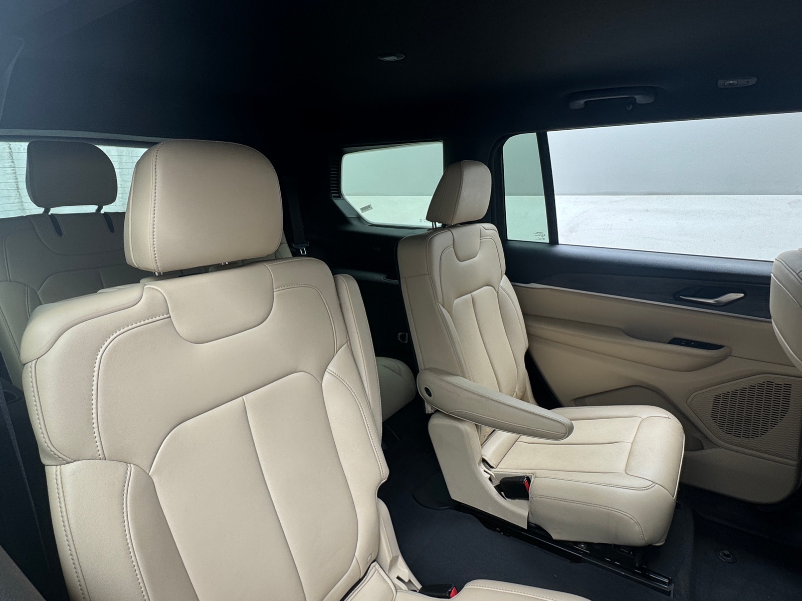 Thumbnail: 2023 Jeep Grand Cherokee L - 5