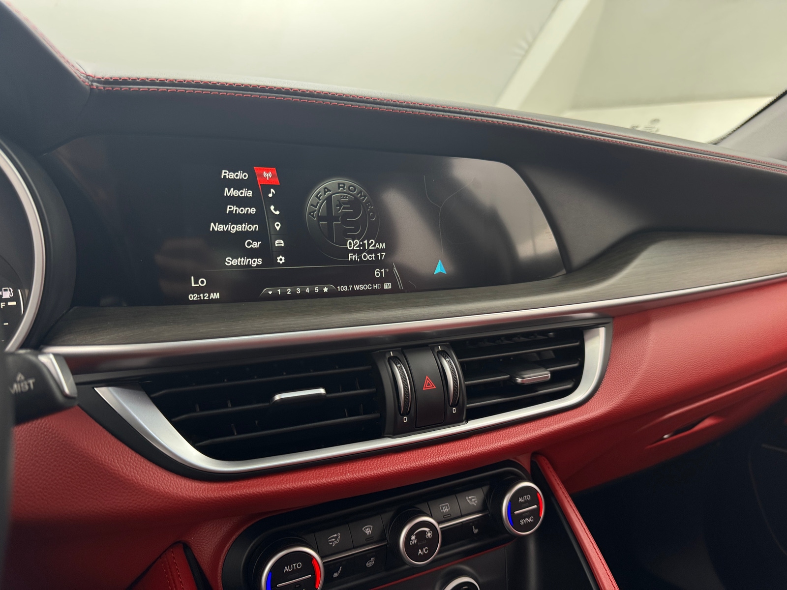 Thumbnail: 2019 Alfa Romeo Stelvio - 3