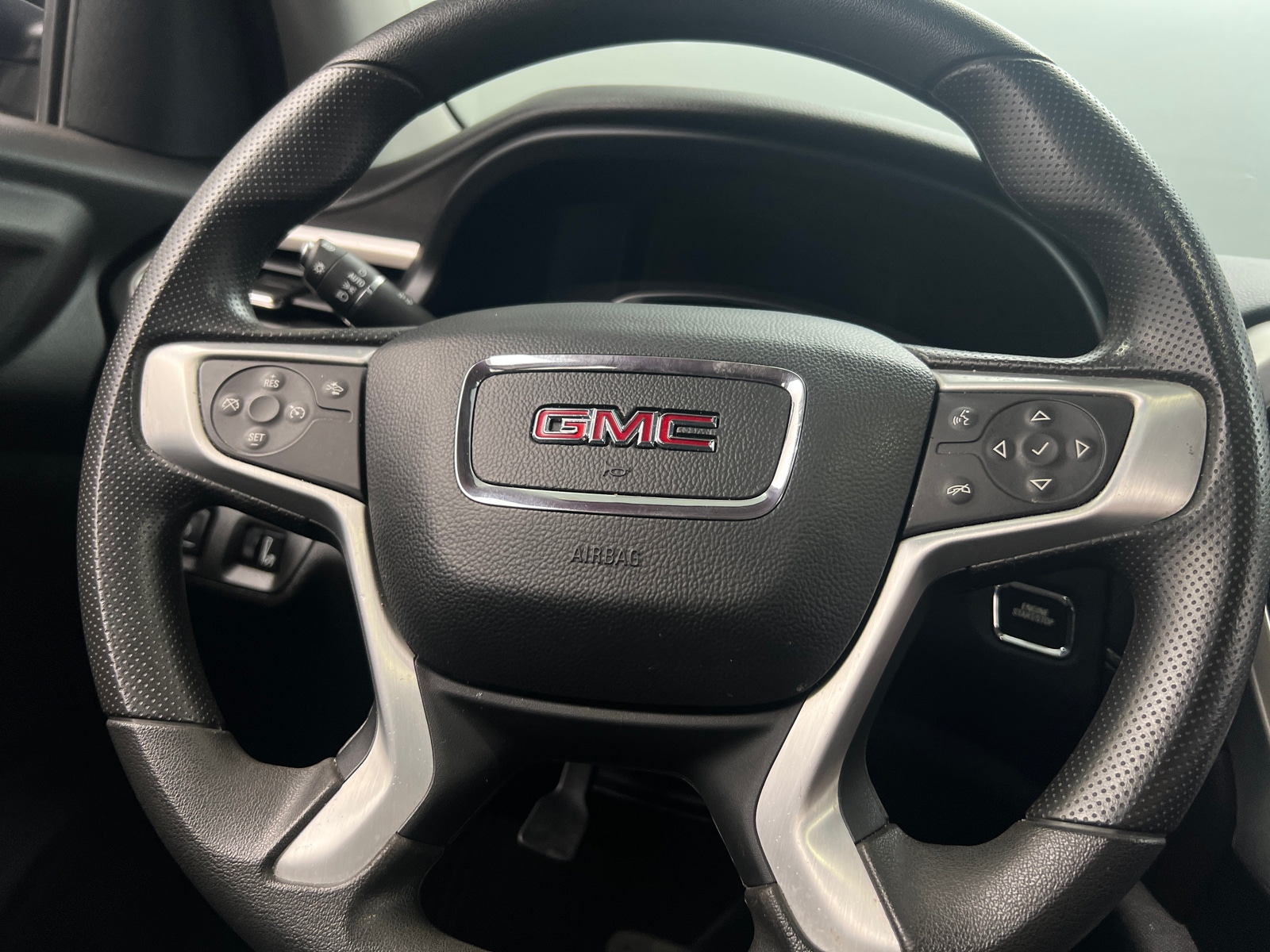 Thumbnail: 2023 GMC Acadia - 5