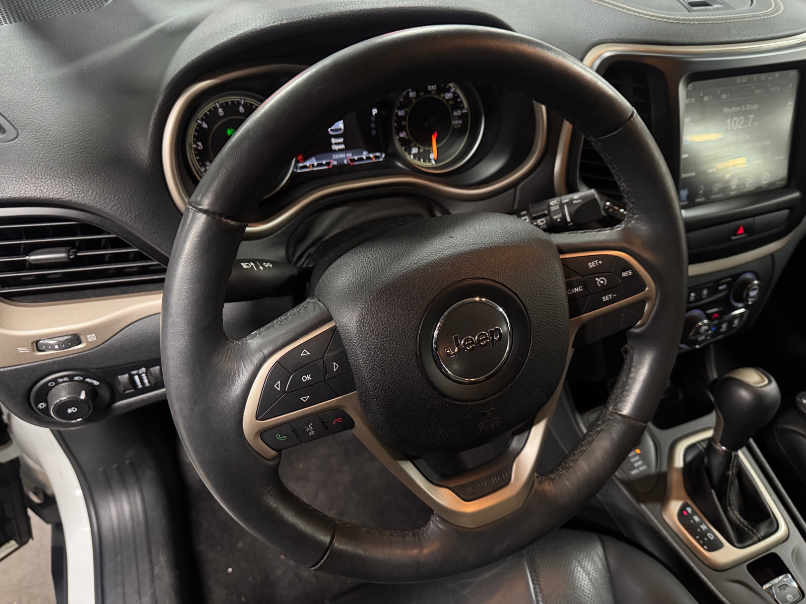 Thumbnail: 2016 Jeep Cherokee - 4