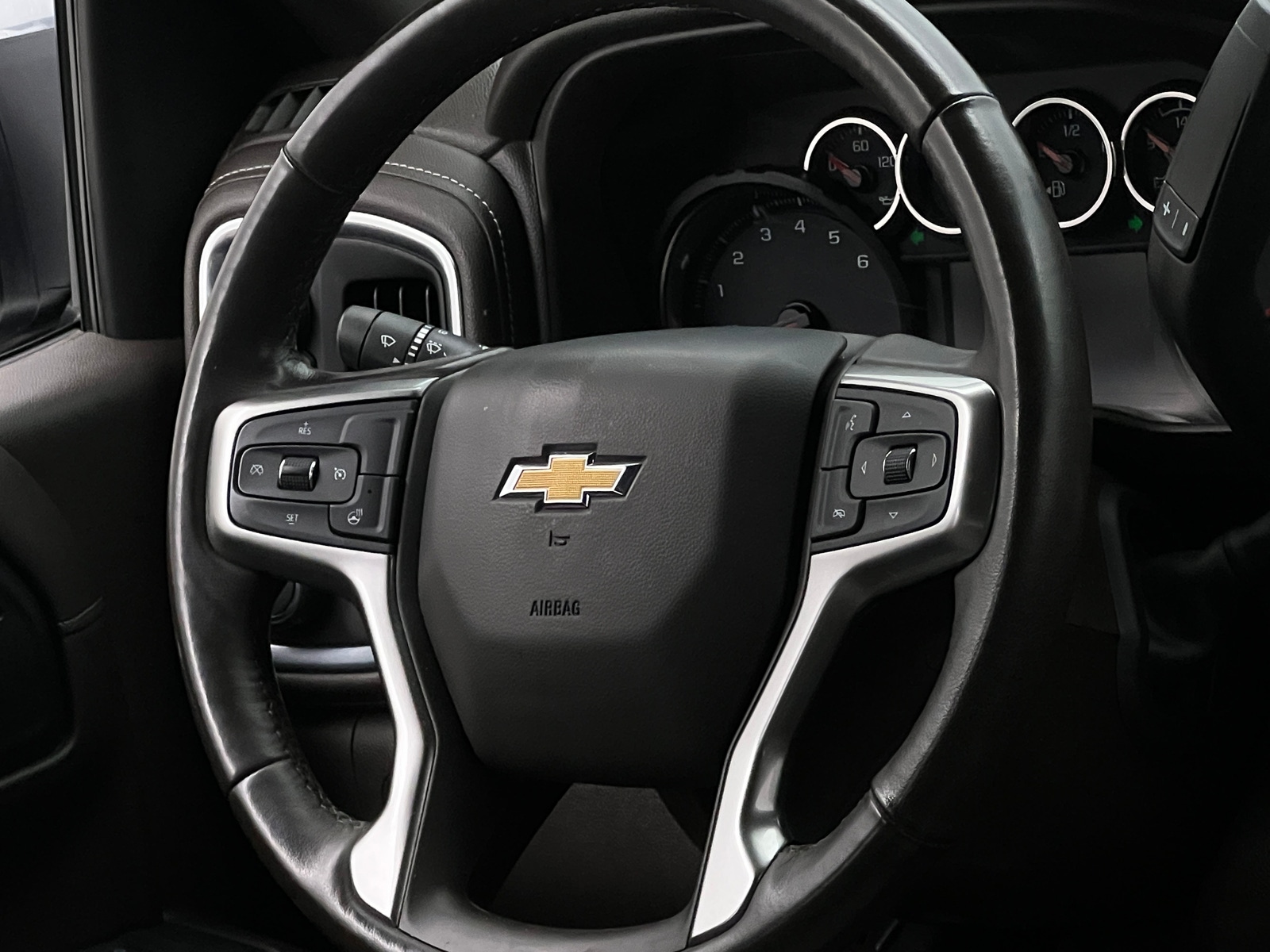 Thumbnail: 2021 Chevrolet Silverado 1500 - 5