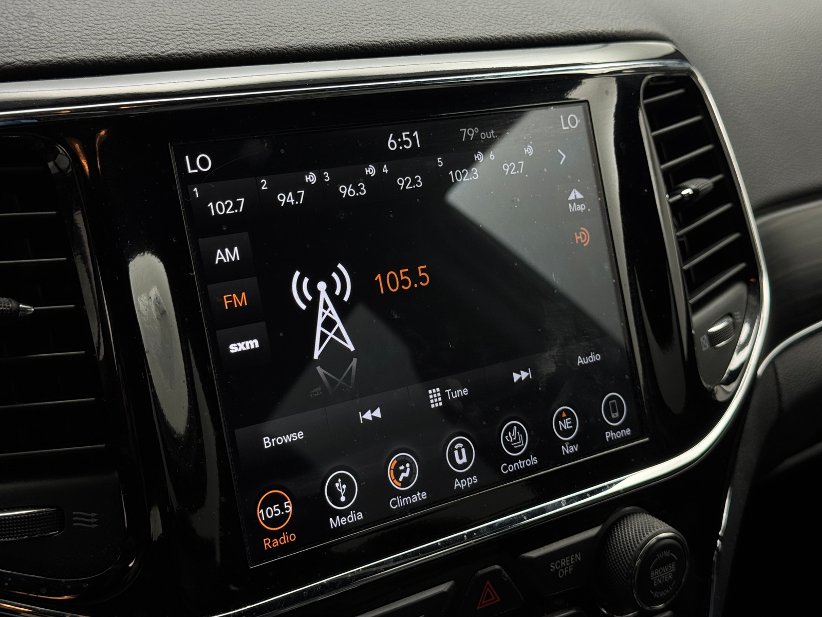 Thumbnail: 2019 Jeep Grand Cherokee - 3