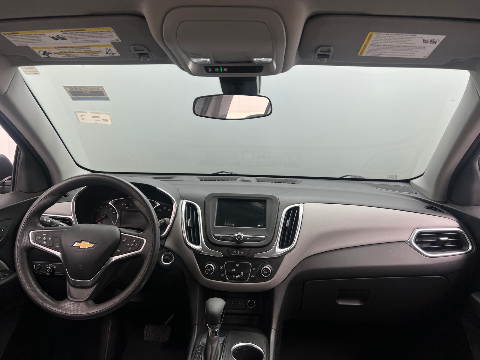 Thumbnail: 2022 Chevrolet Equinox - 3