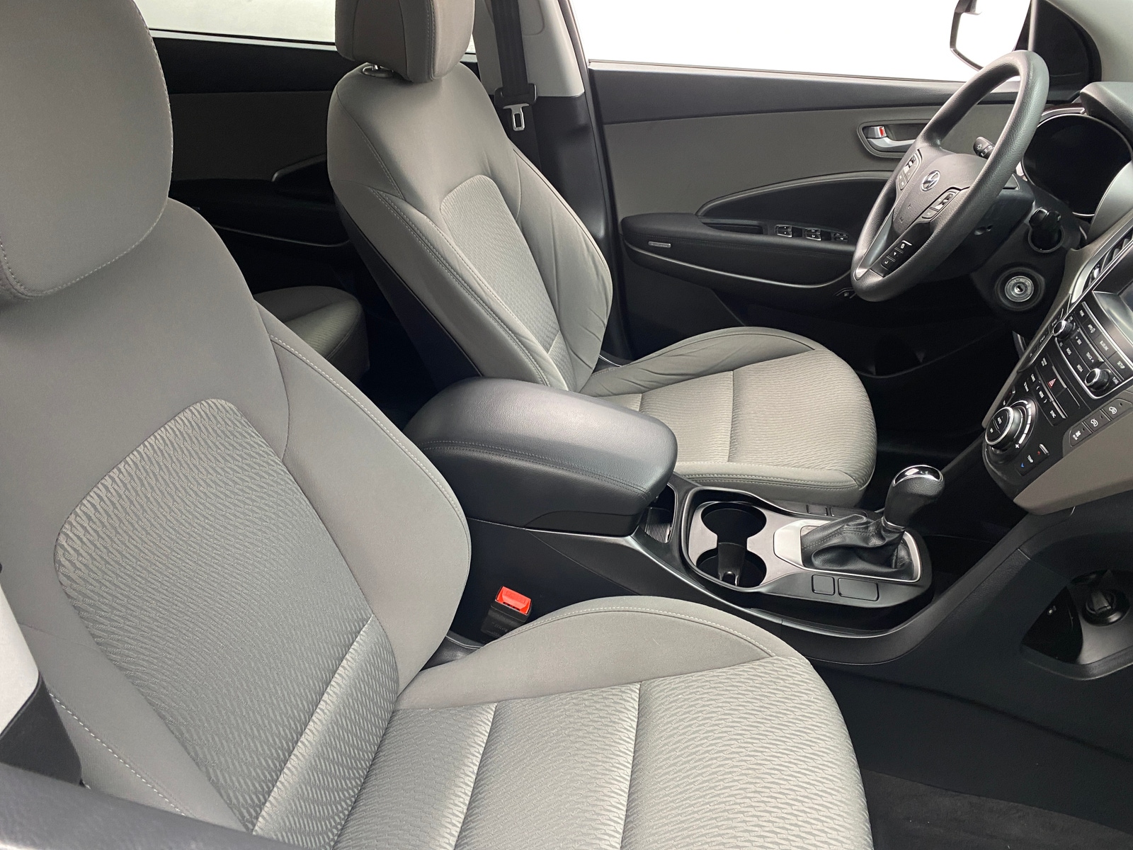 Thumbnail: 2018 Hyundai Santa Fe - 2