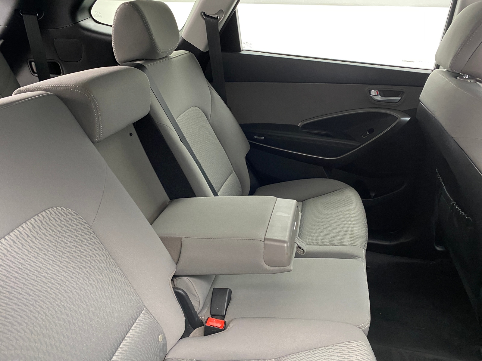 Thumbnail: 2018 Hyundai Santa Fe - 6