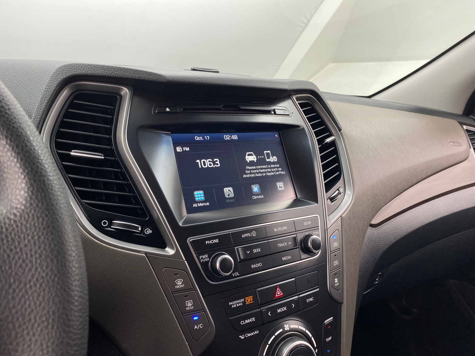 Thumbnail: 2018 Hyundai Santa Fe - 4