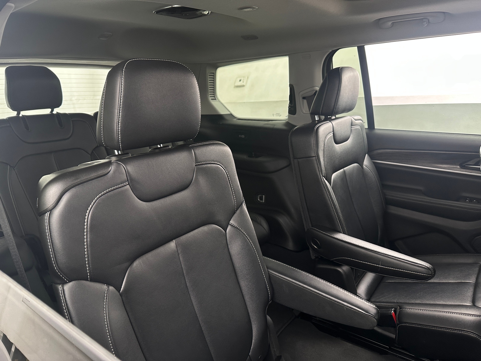 Thumbnail: 2022 Jeep Grand Cherokee L - 5