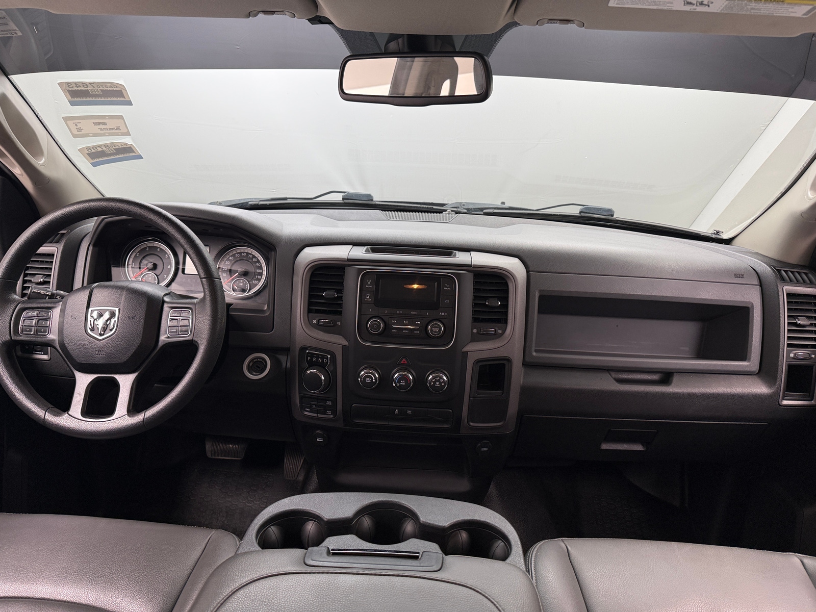 Thumbnail: 2020 RAM 1500 Classic - 3