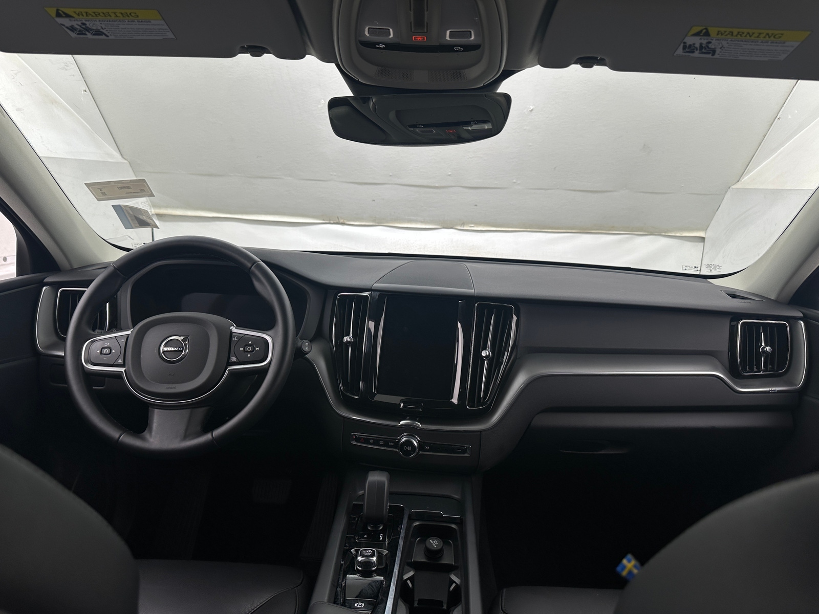 Thumbnail: 2025 Volvo XC60 - 3
