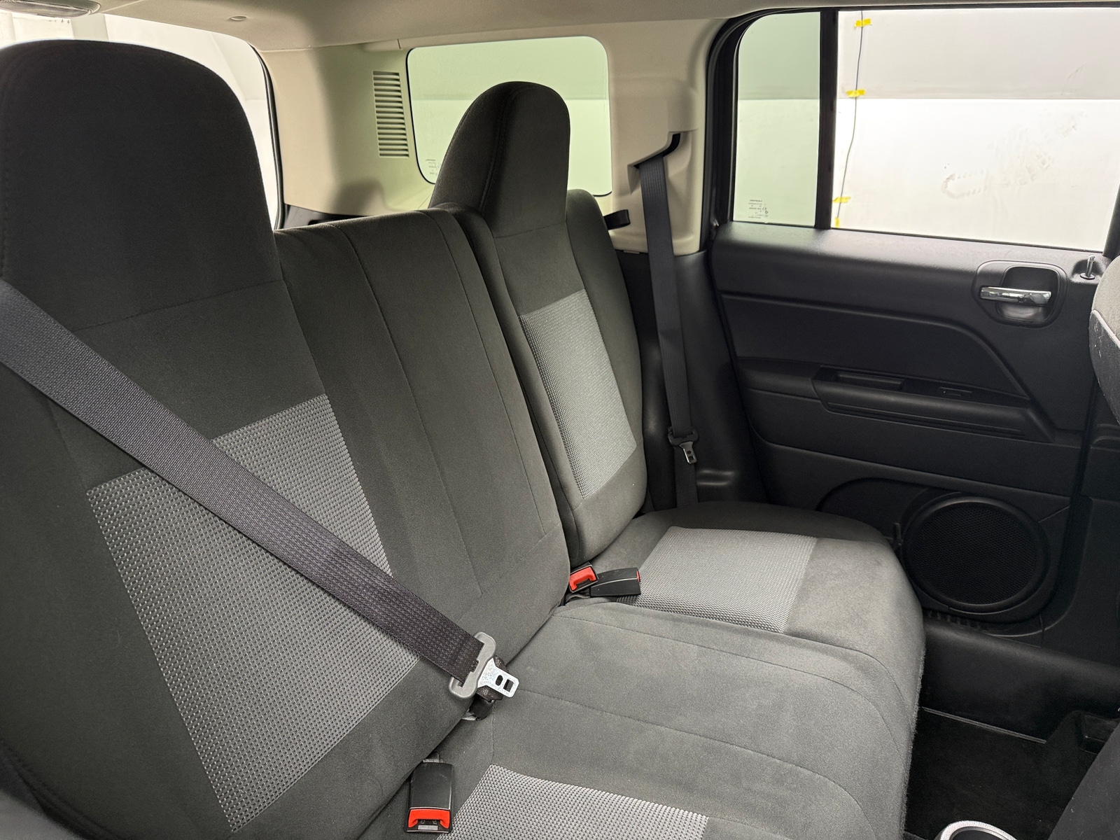 Thumbnail: 2016 Jeep Patriot - 6