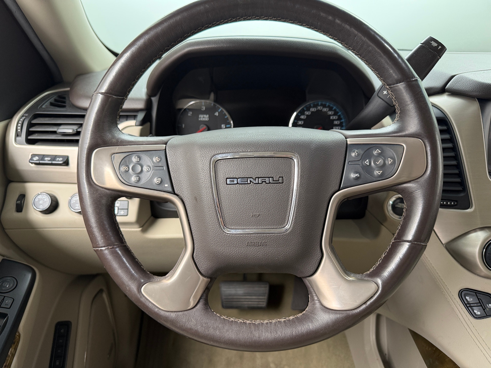 Thumbnail: 2017 GMC Yukon - 4