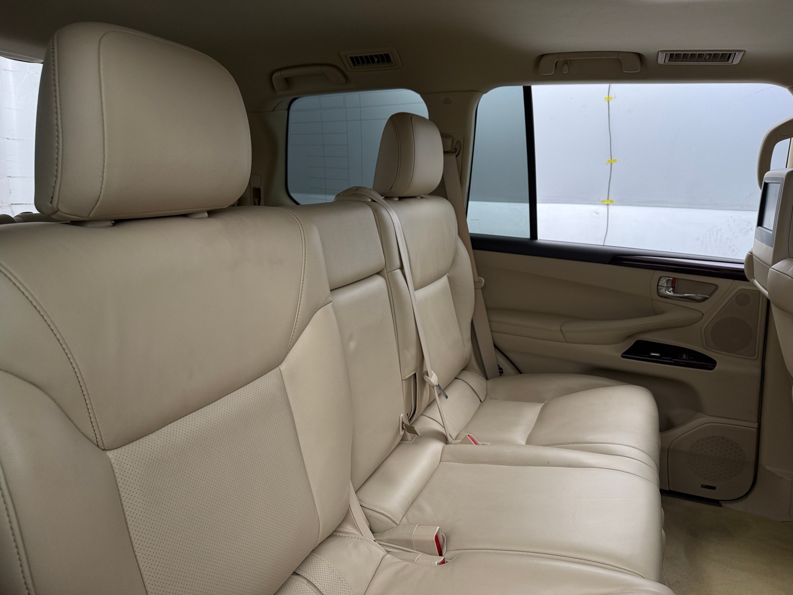 Thumbnail: 2014 Lexus LX - 5