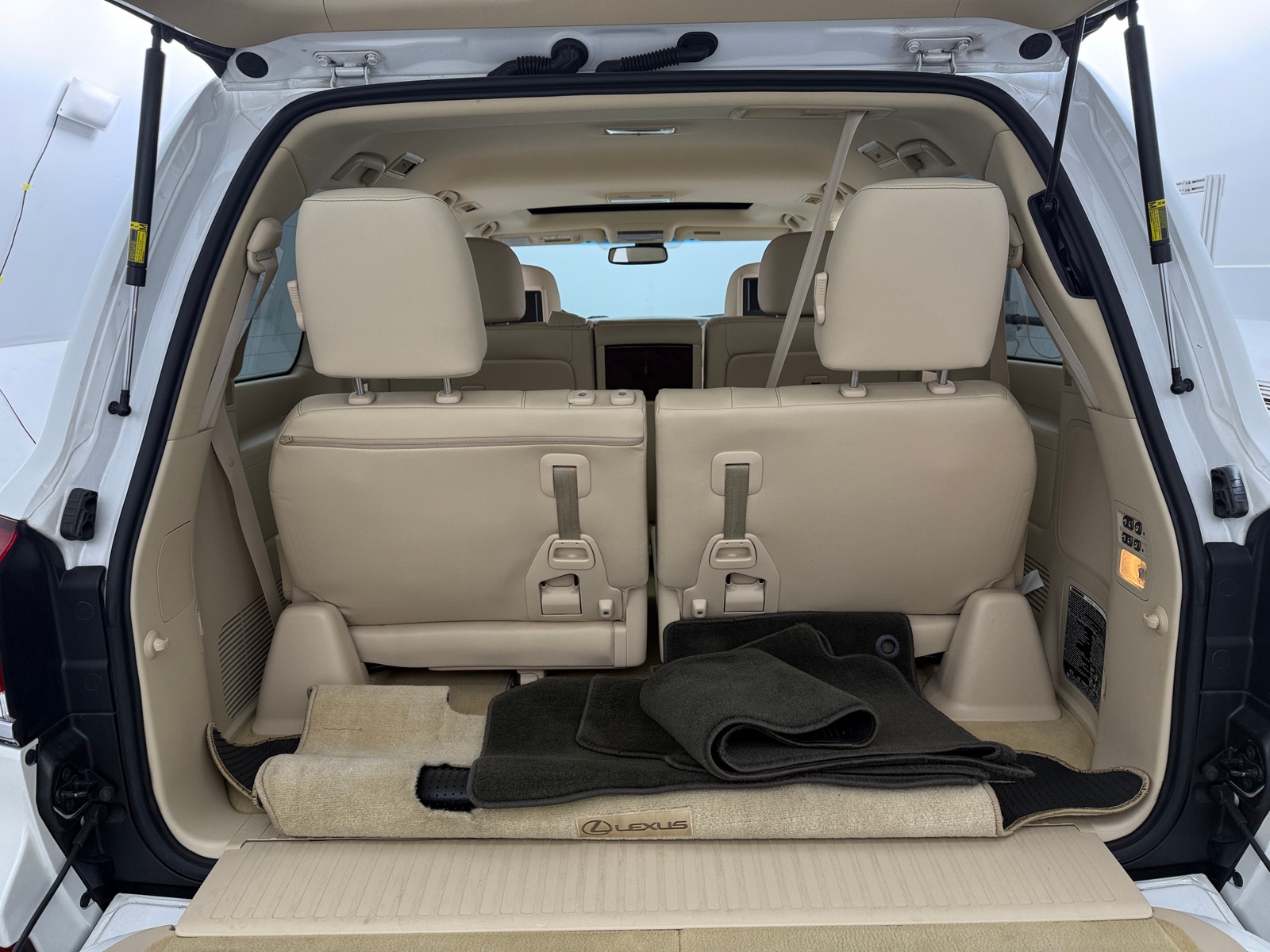 Thumbnail: 2014 Lexus LX - 6