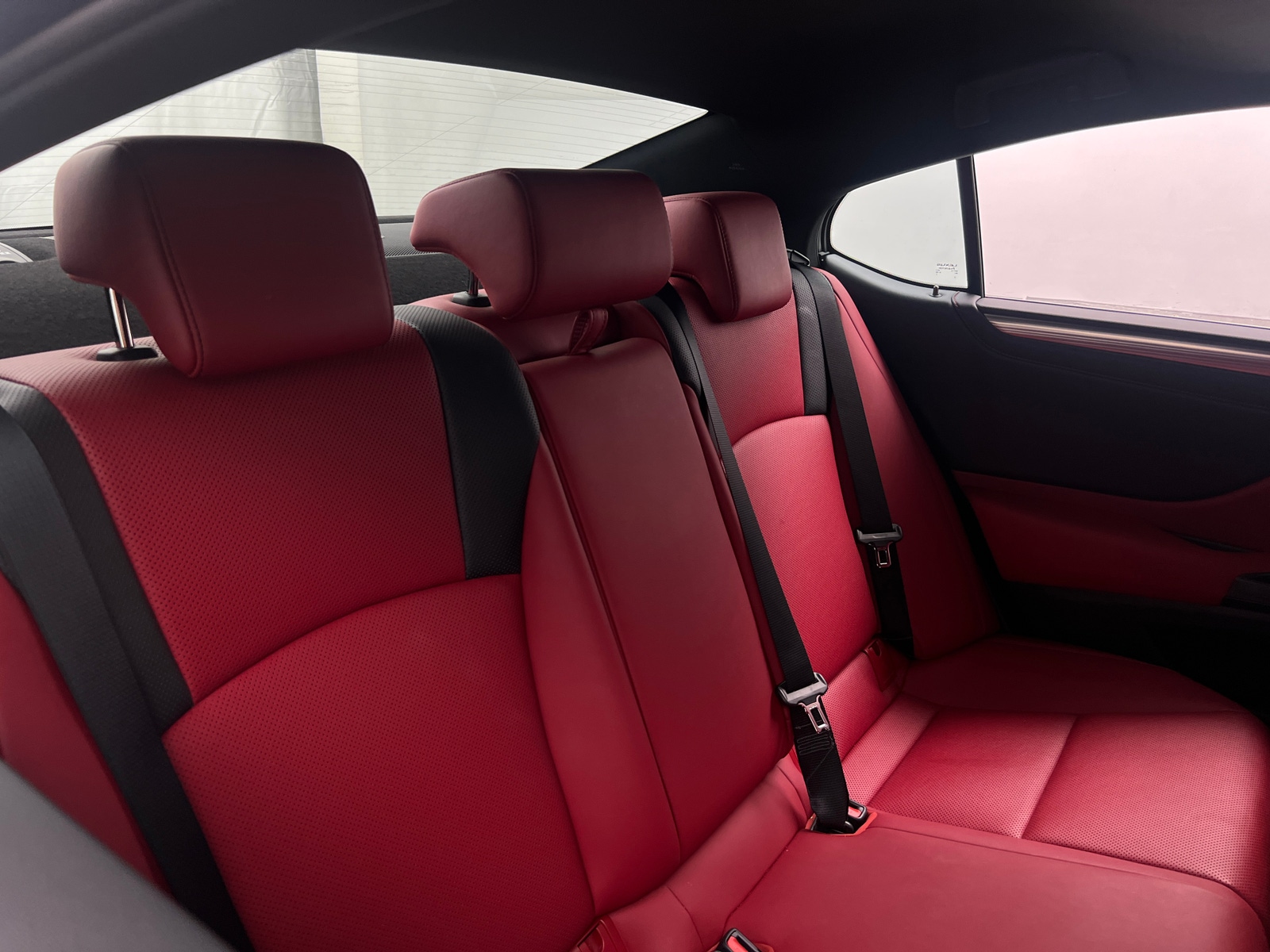 Thumbnail: 2021 Lexus ES - 5