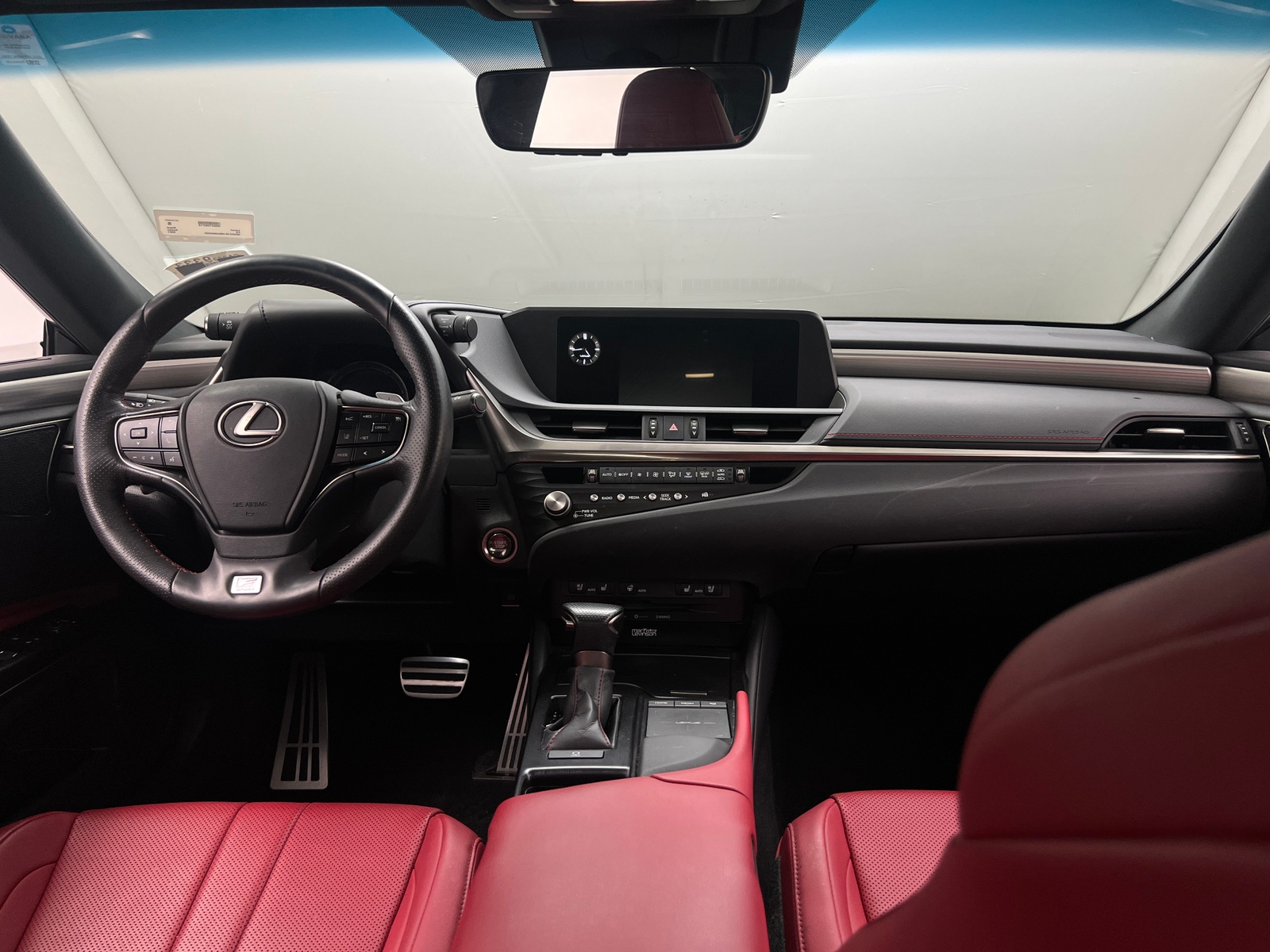 Thumbnail: 2021 Lexus ES - 2