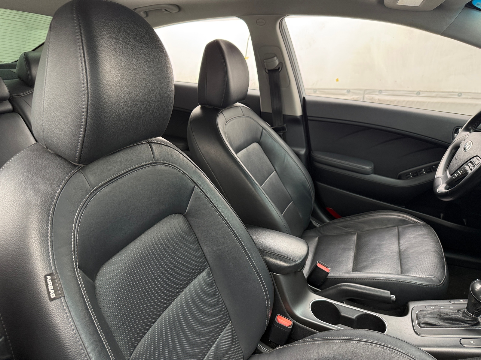Thumbnail: 2016 Kia Forte - 2