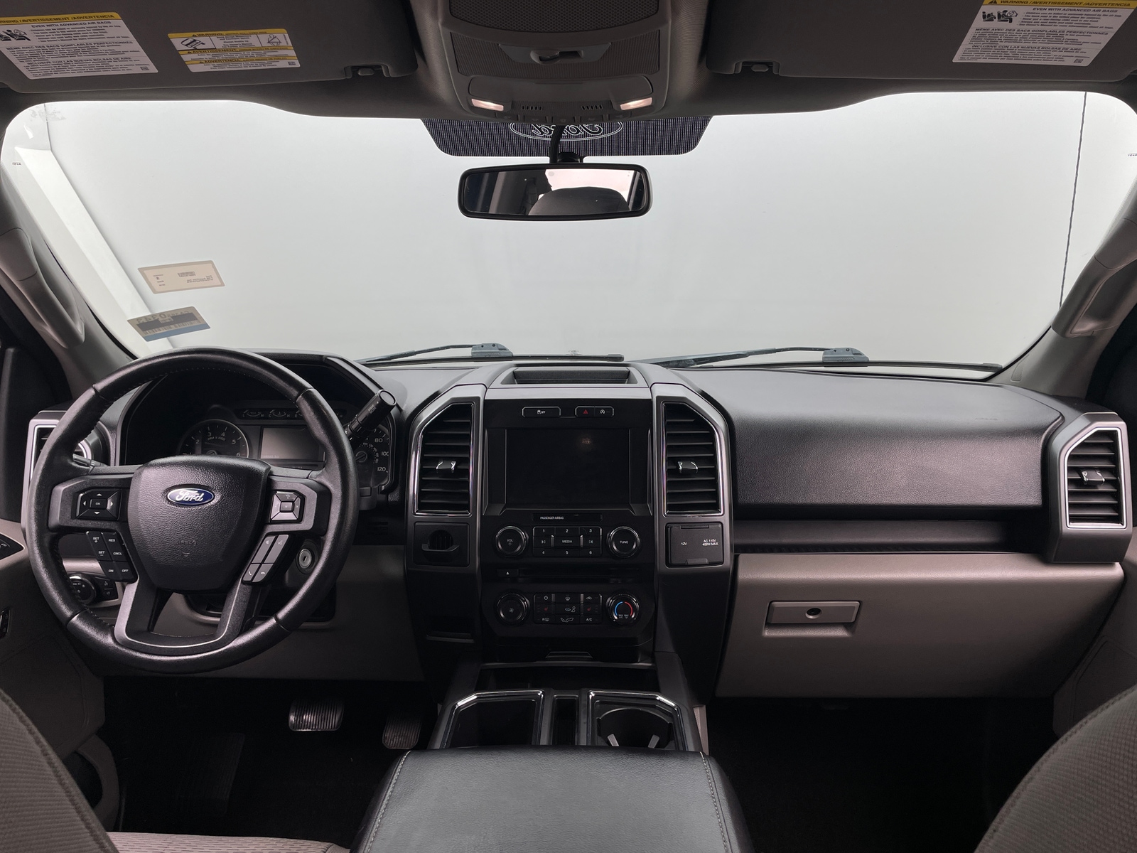 Thumbnail: 2018 Ford Econoline - 3