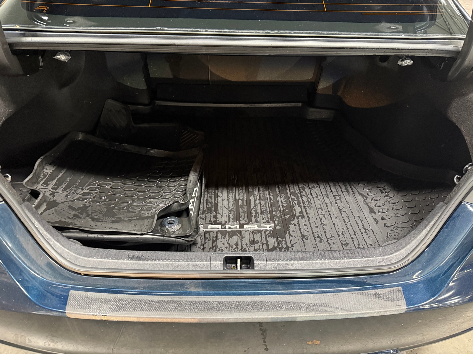 Thumbnail: 2020 Toyota Camry - 6