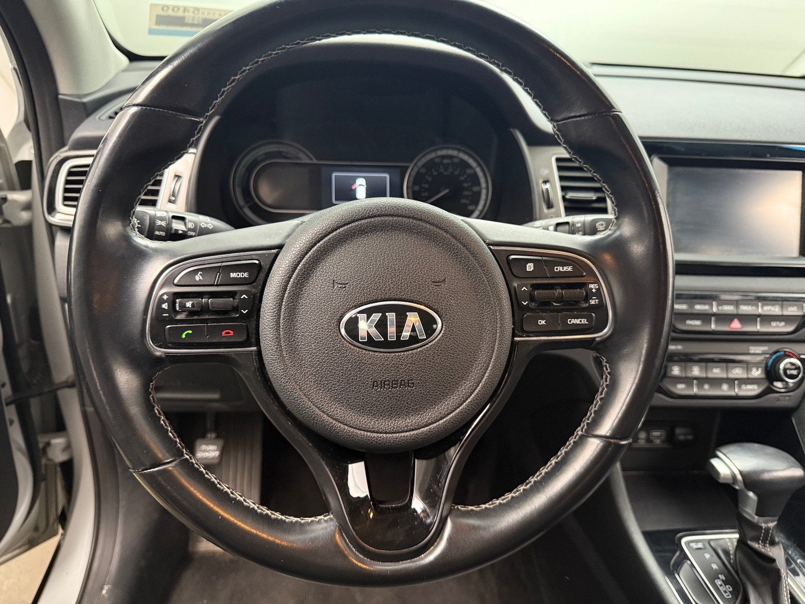 Thumbnail: 2018 Kia Niro - 5
