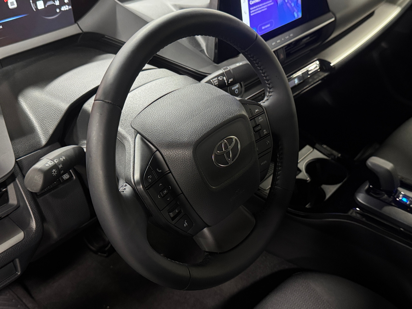 Thumbnail: 2024 Toyota Prius - 5