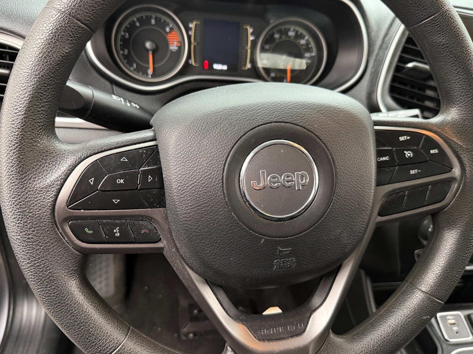 Thumbnail: 2020 Jeep Cherokee - 5