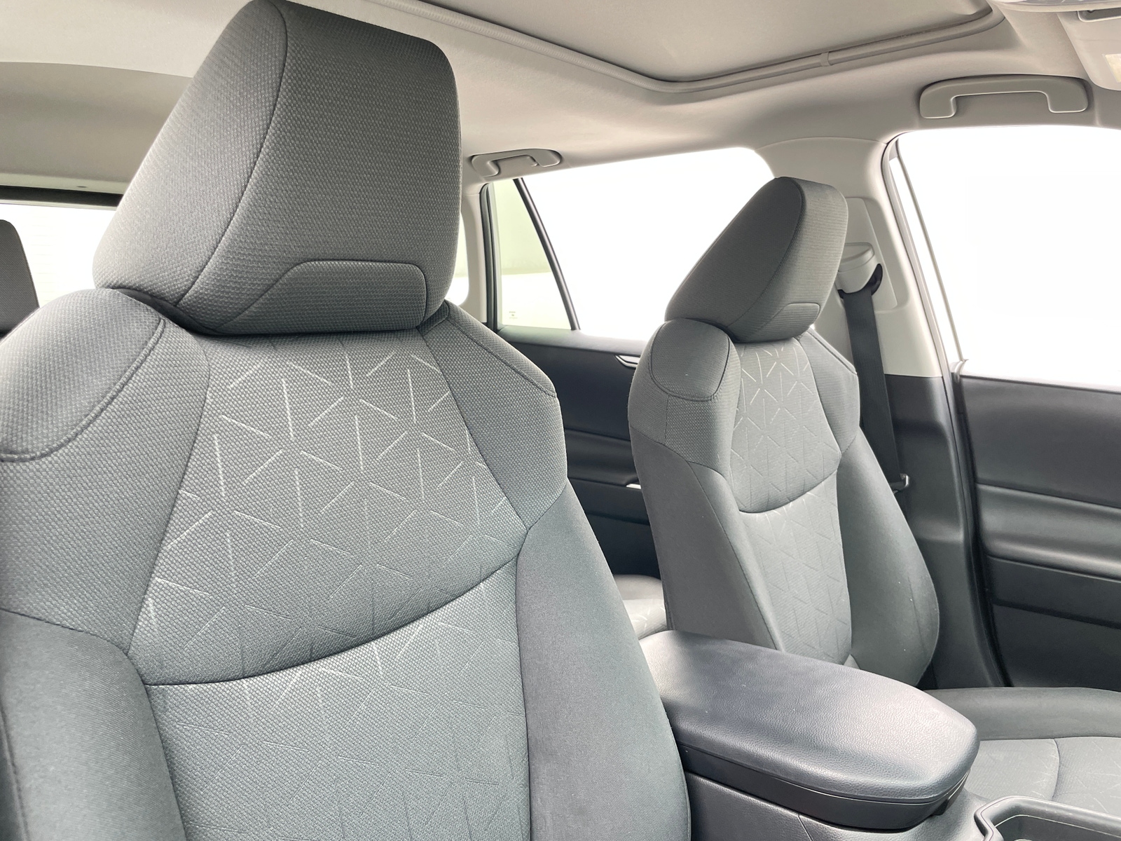 Thumbnail: 2019 Toyota RAV4 - 2