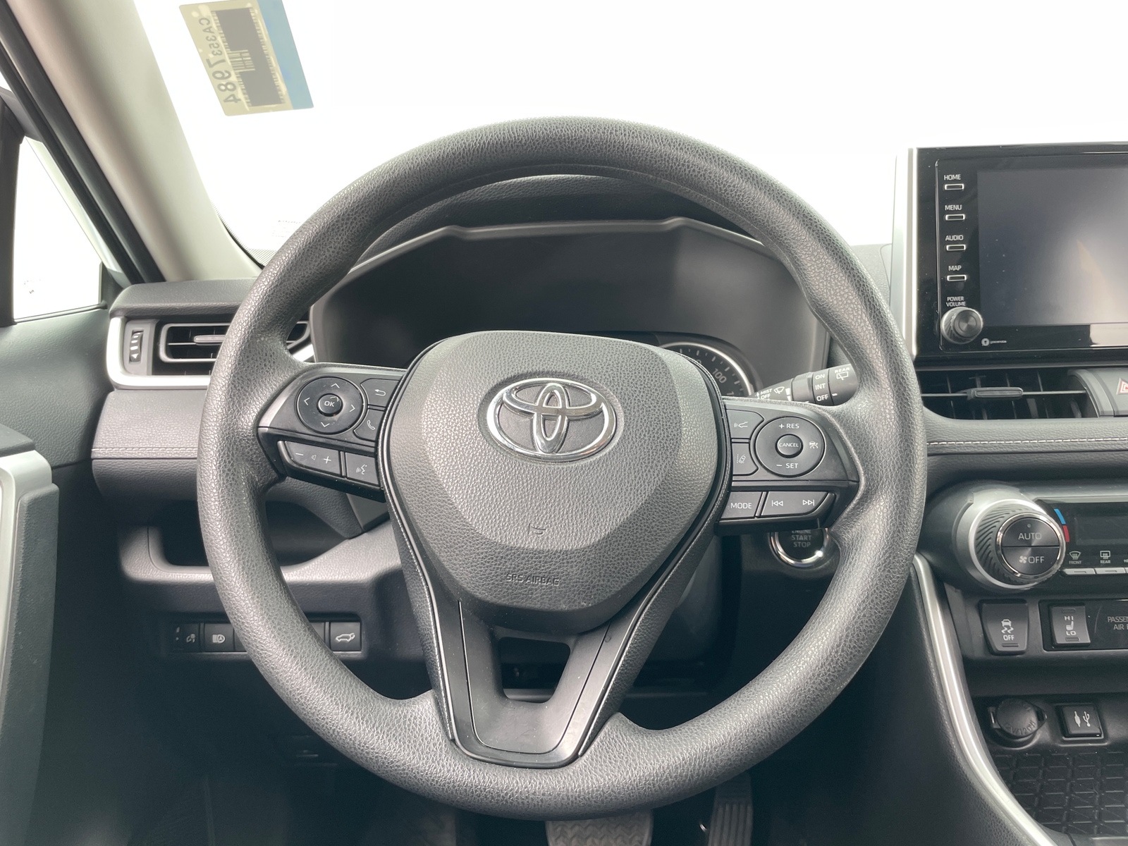 Thumbnail: 2019 Toyota RAV4 - 5