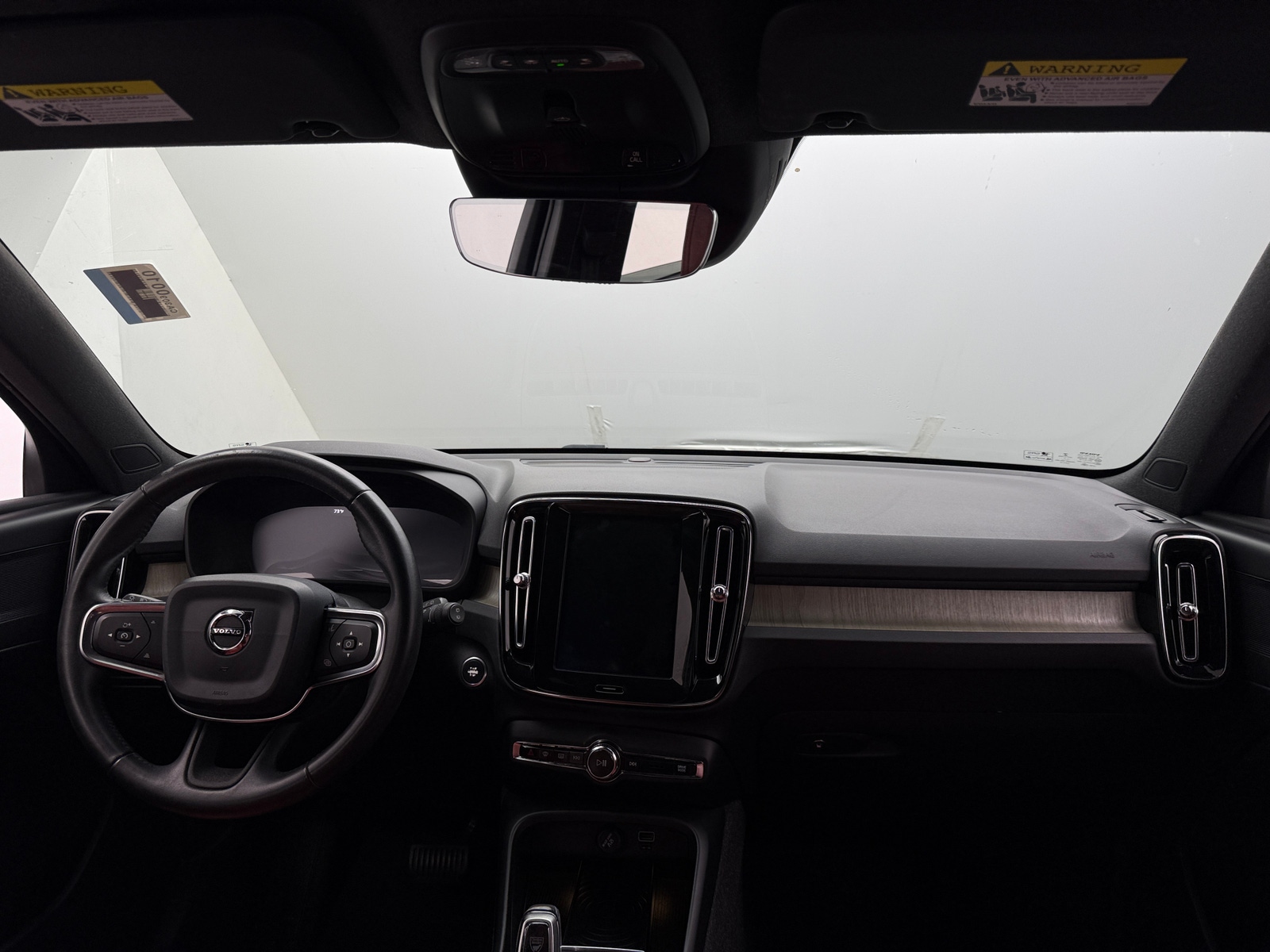 Thumbnail: 2019 Volvo XC40 - 2