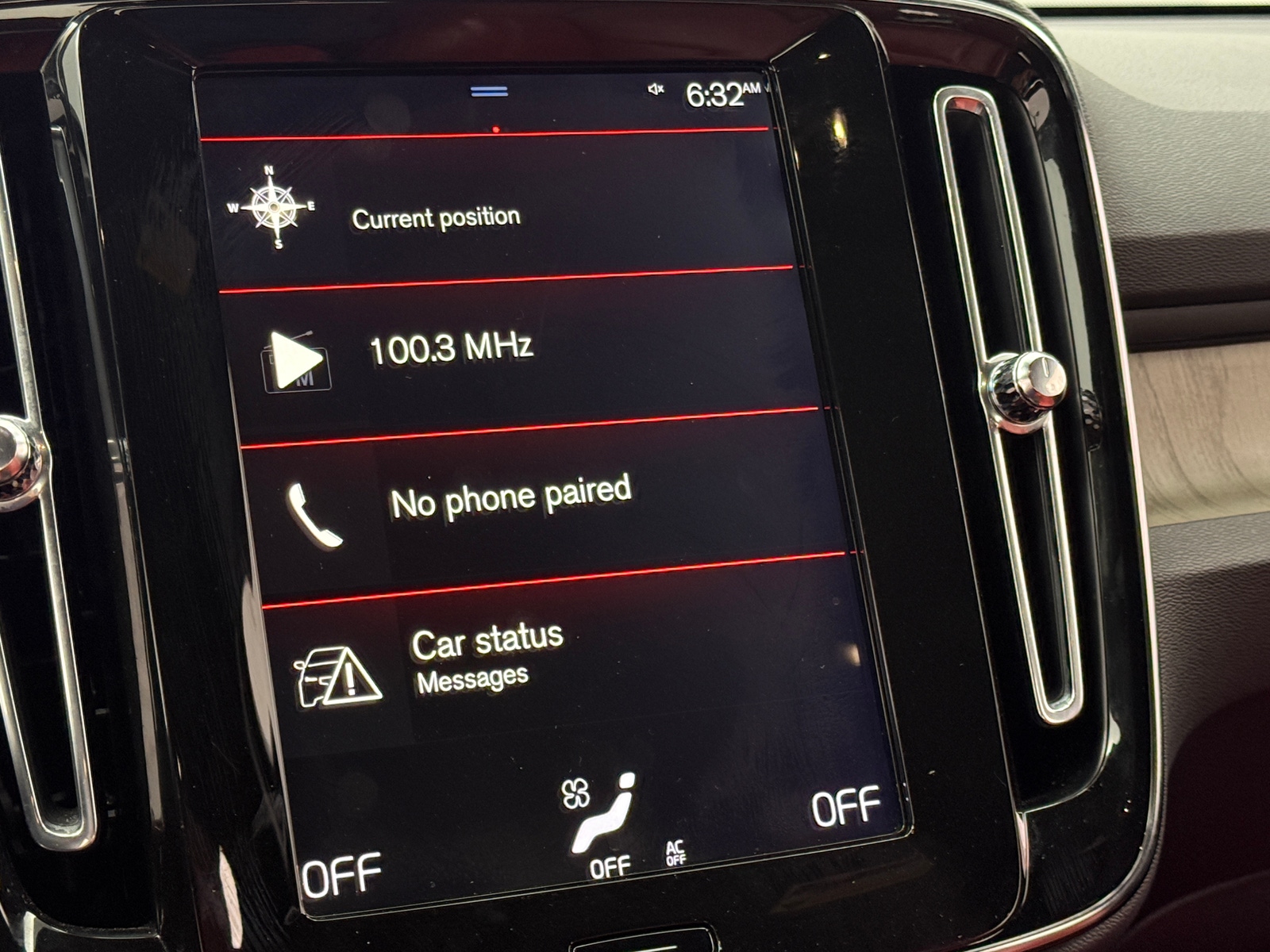 Thumbnail: 2019 Volvo XC40 - 3